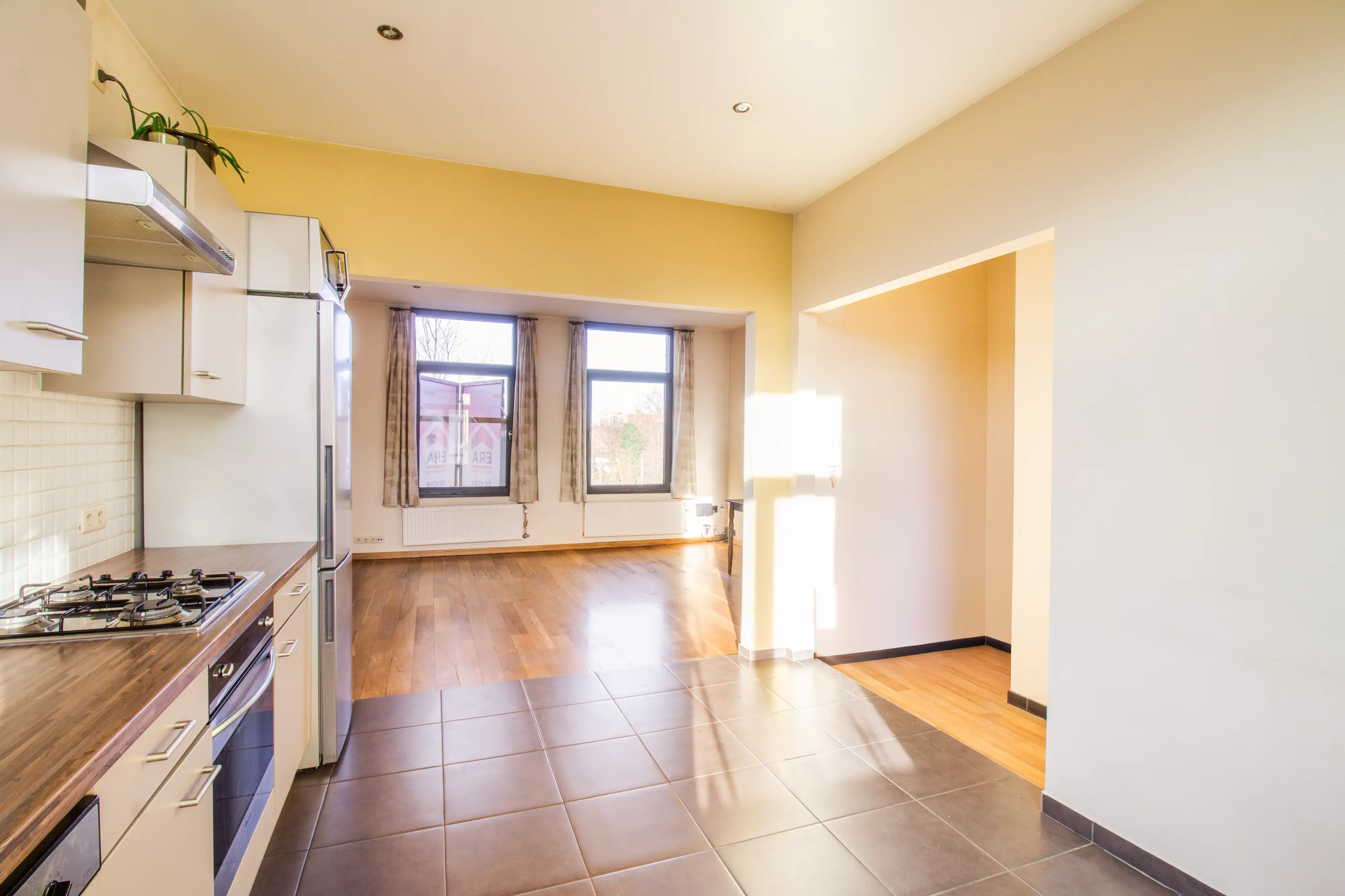 Gezellig appartement met charmante details in Antwerpen foto 4