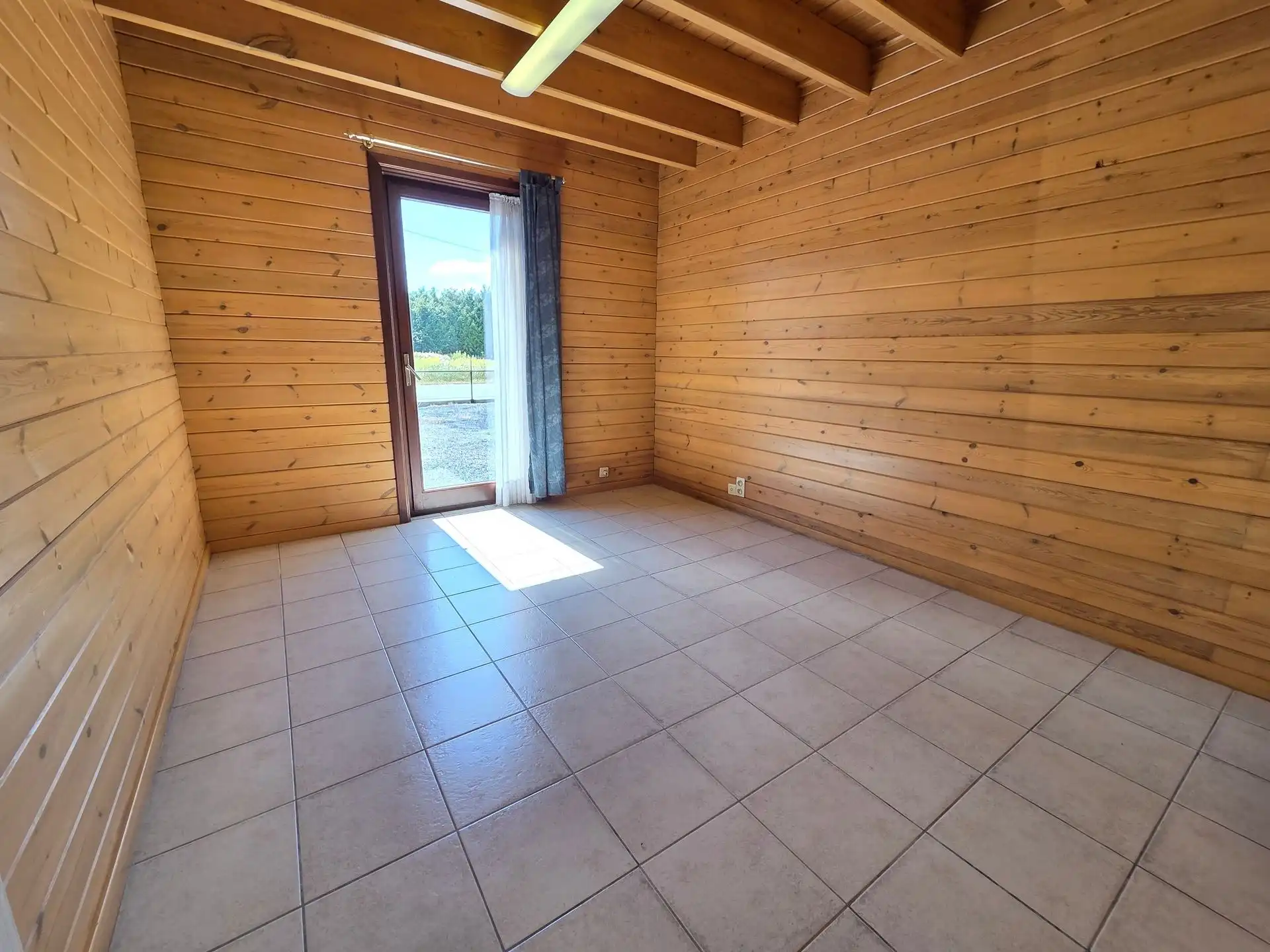 Instapklare woning, 5 slpk met groot bijgebouw van 112m² foto 8