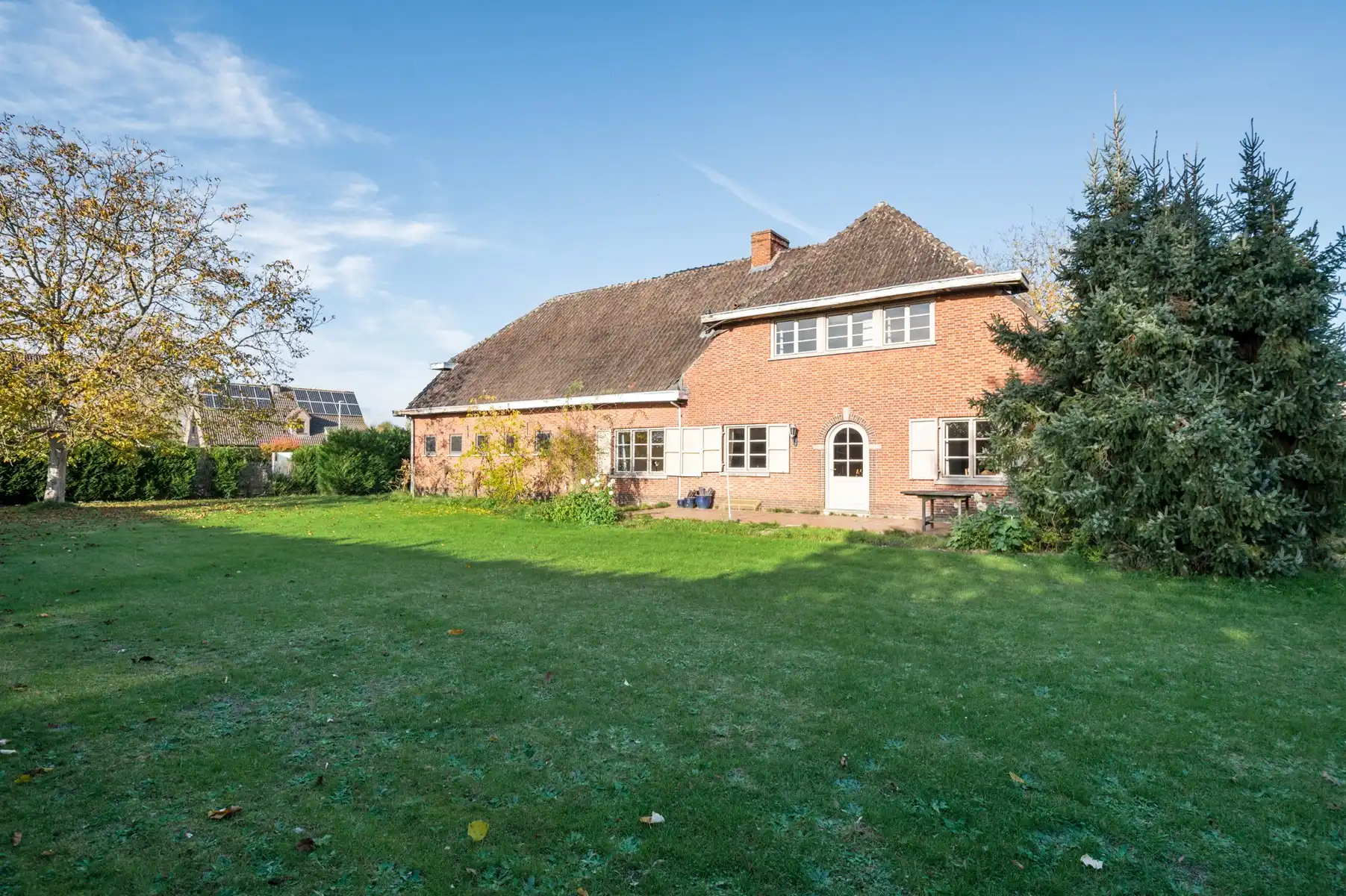 Hoevevilla op uniek perceel met veel potentieel foto 3