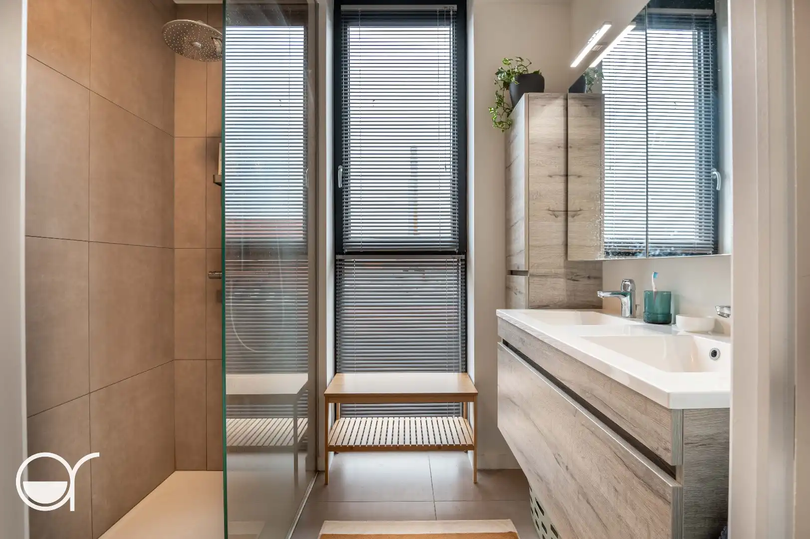  Luxe tweeslaapkamerappartement aan de Ham foto 9