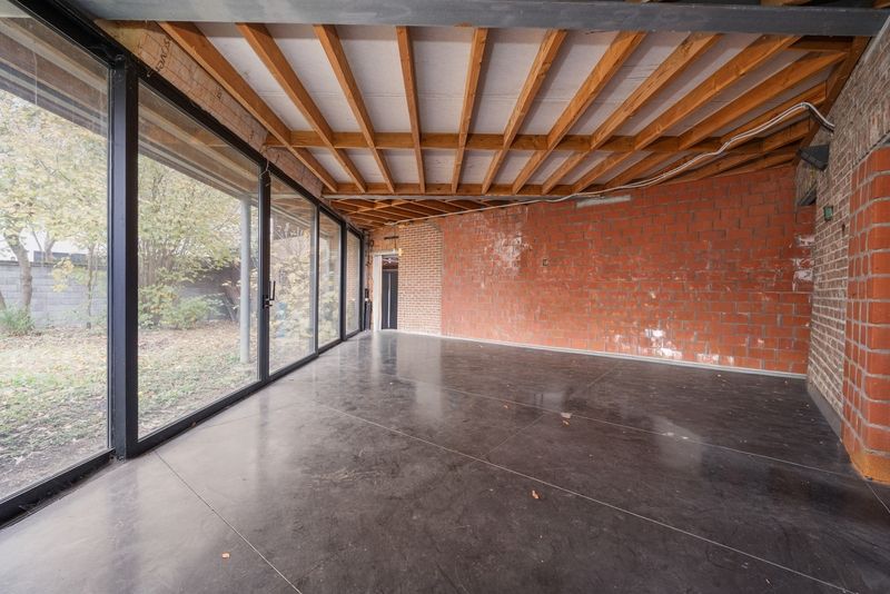 Centrum Roeselare - Bedrijfsgebouw met woongelegenheid en garage foto 15