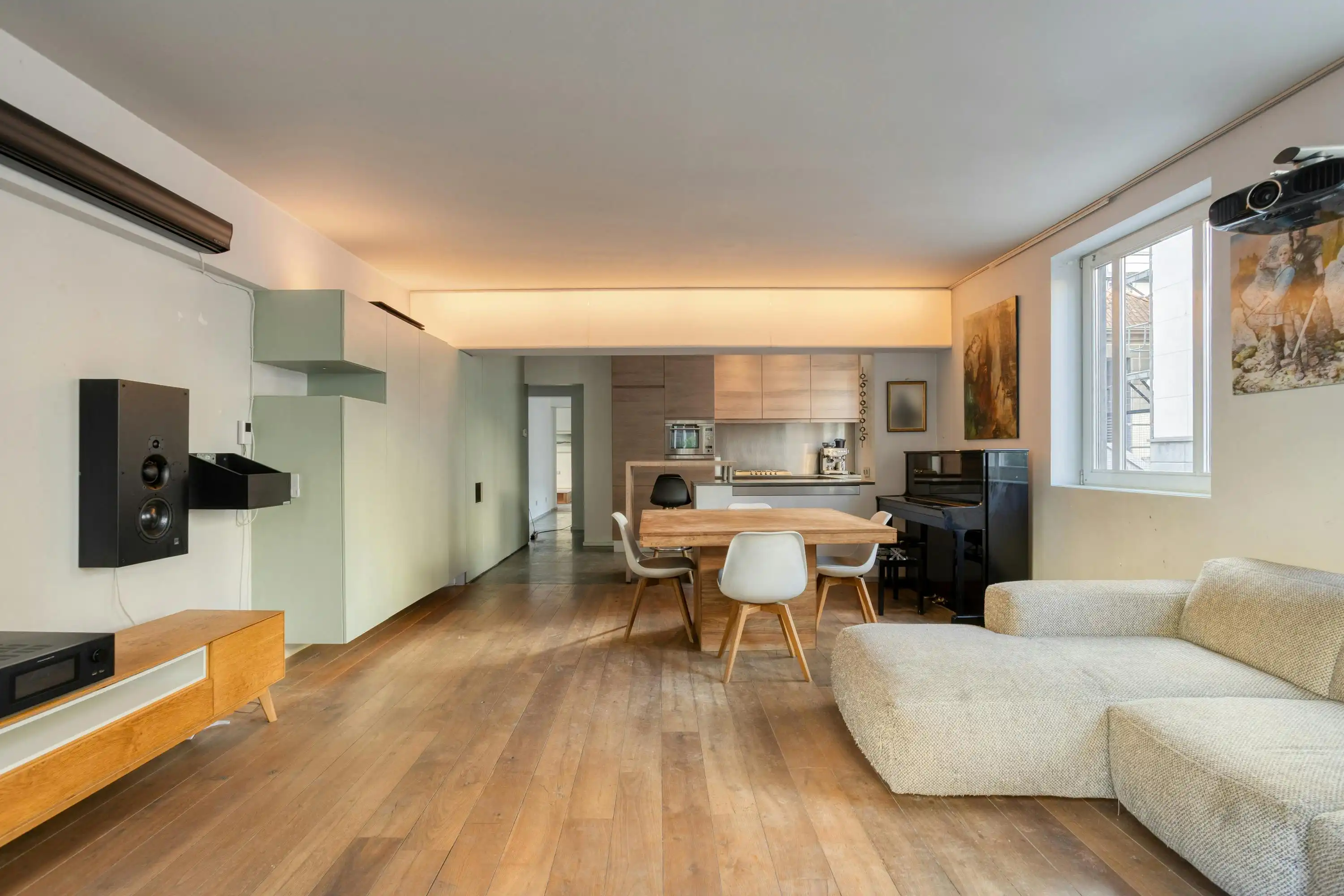 Lichtrijke design loft met stadsterras op 1 min van Dansaert foto 6