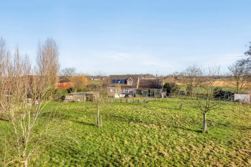 Charmante, landelijke woning op ruim perceel in Aalter foto 27