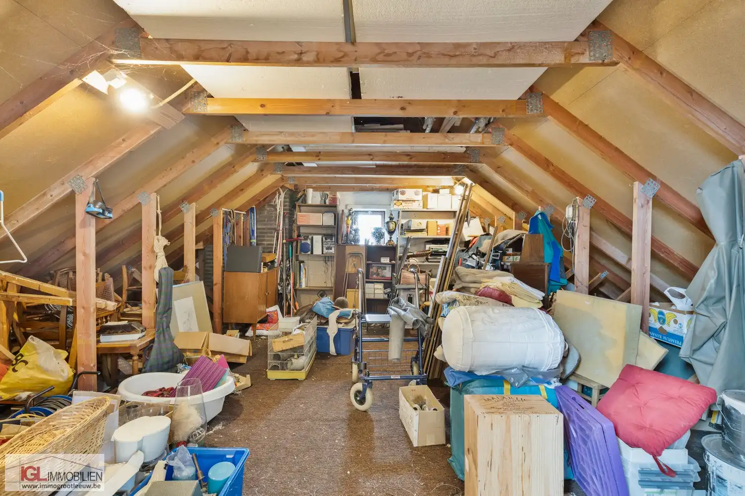 --- VERKOOP OP LIJFRENTE --- Charmante en perfect onderhouden bungalow met prachtige tuin foto 17