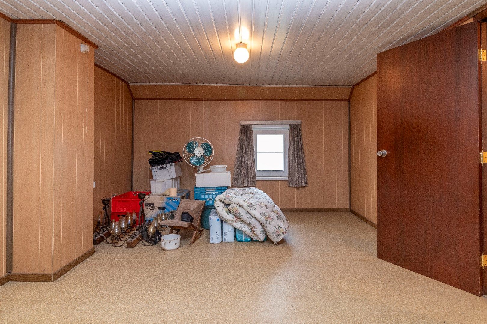 Te renoveren woning te Meerbeke foto 11