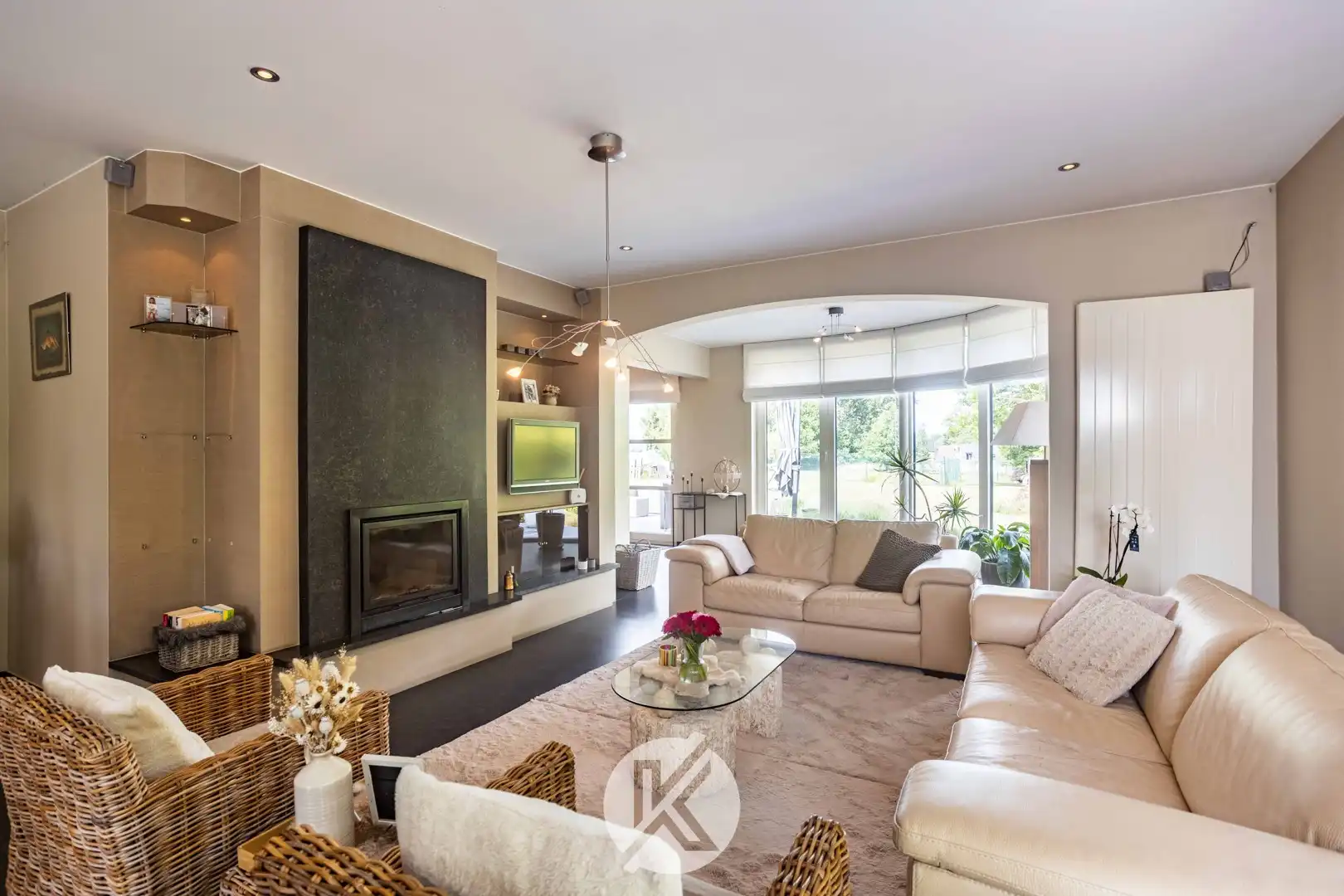 Tijdloze, elegante villa op ruim perceel foto 11