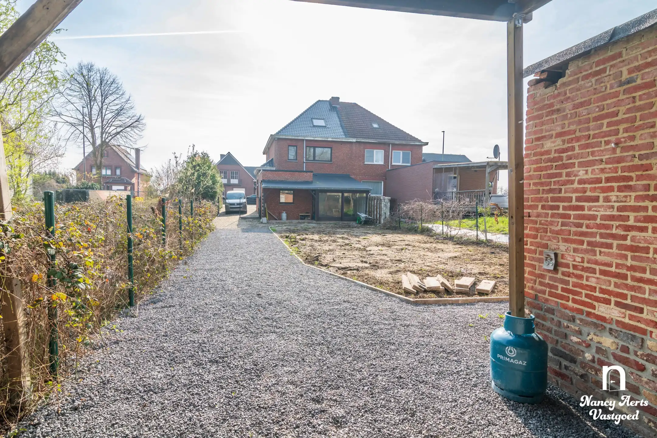 Gerenoveerde gezinswoning met ruimte voor eigen invulling foto 21