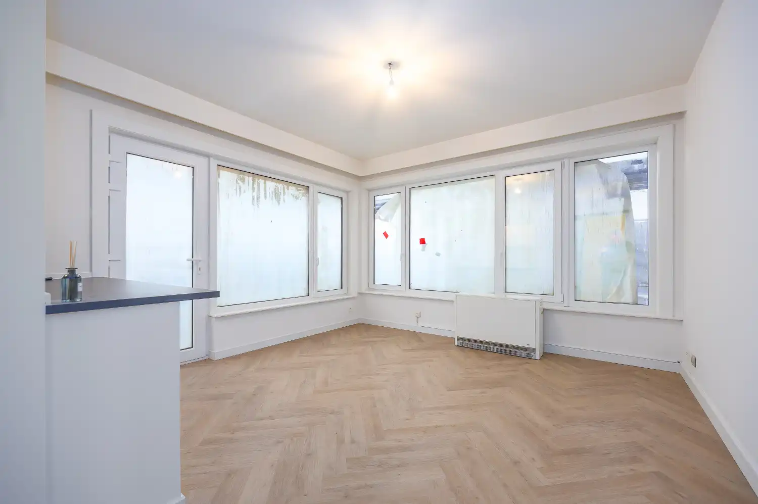 Volledig gerenoveerd appartement op toplocatie nabij zee te koop in Middelkerke foto 3