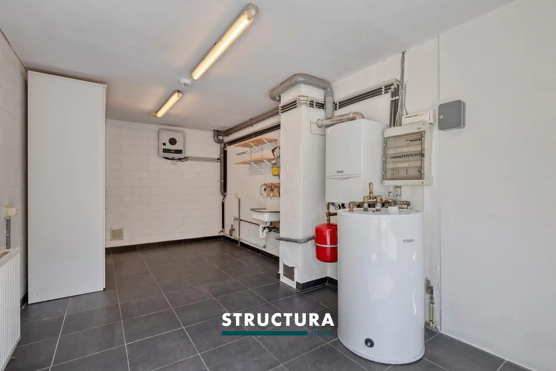 Woning met zwembad  foto 27