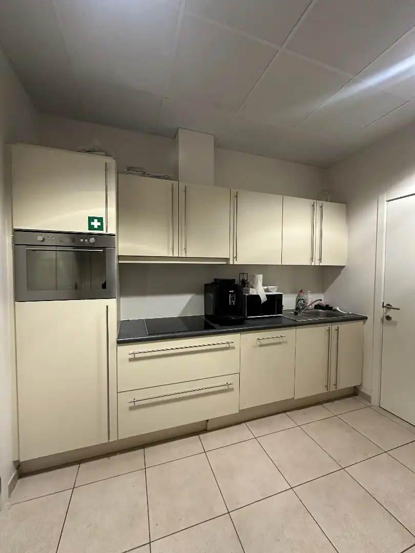 Commercieel kantoor in kantoorgebouw centrum Lommel foto 19