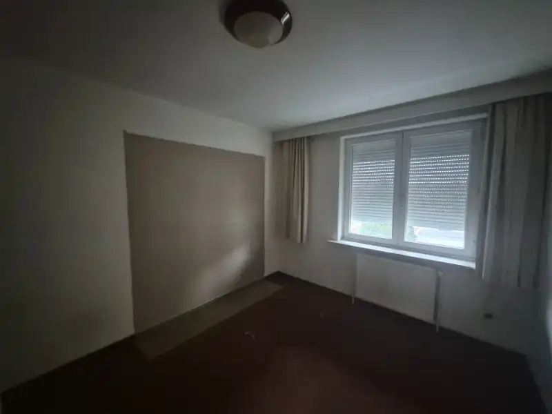 Te huur te Roeselare : appartement met 3 slpks, terras foto 5