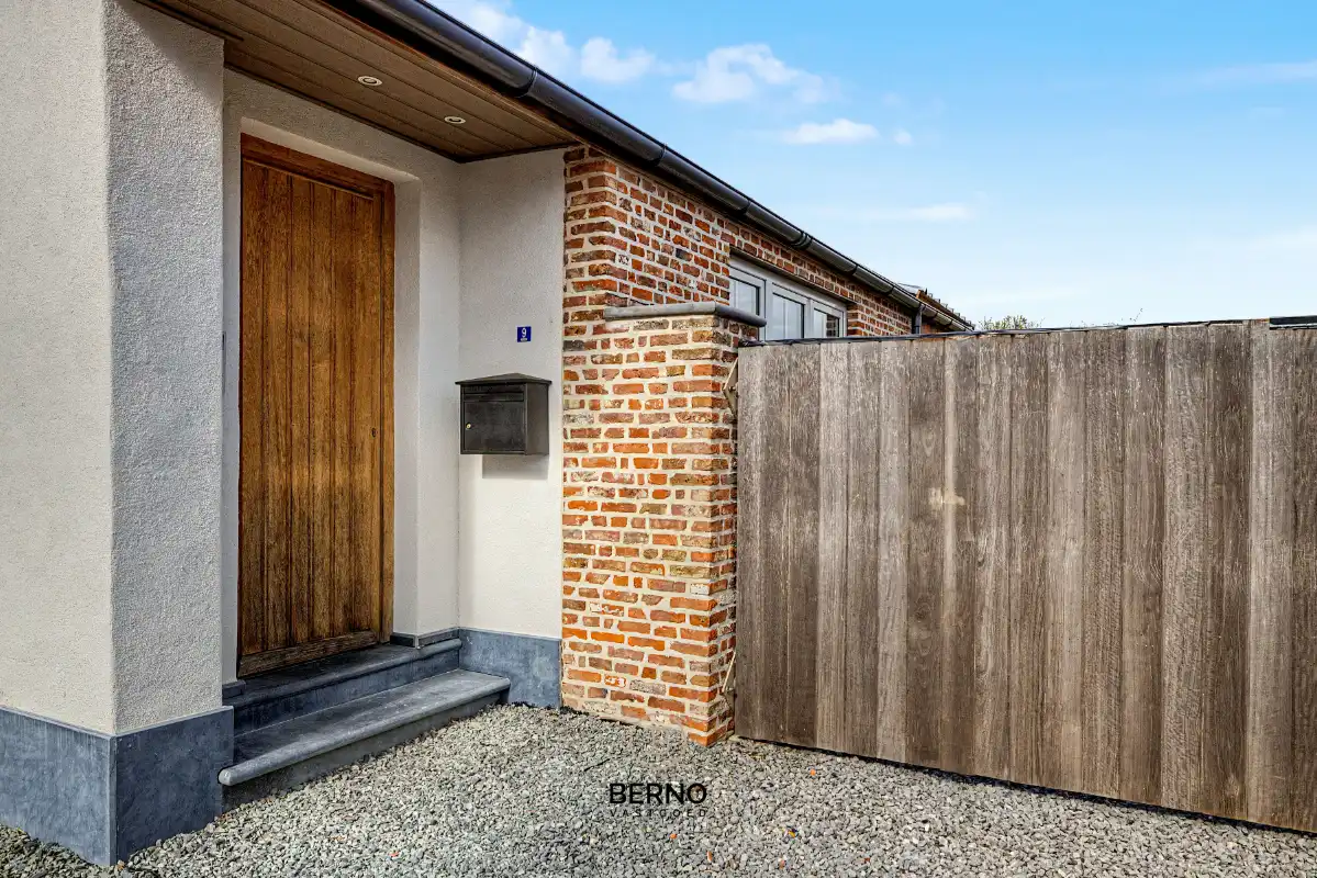 Instapklare charmante woning met zonnige binnentuin en garage. foto 2