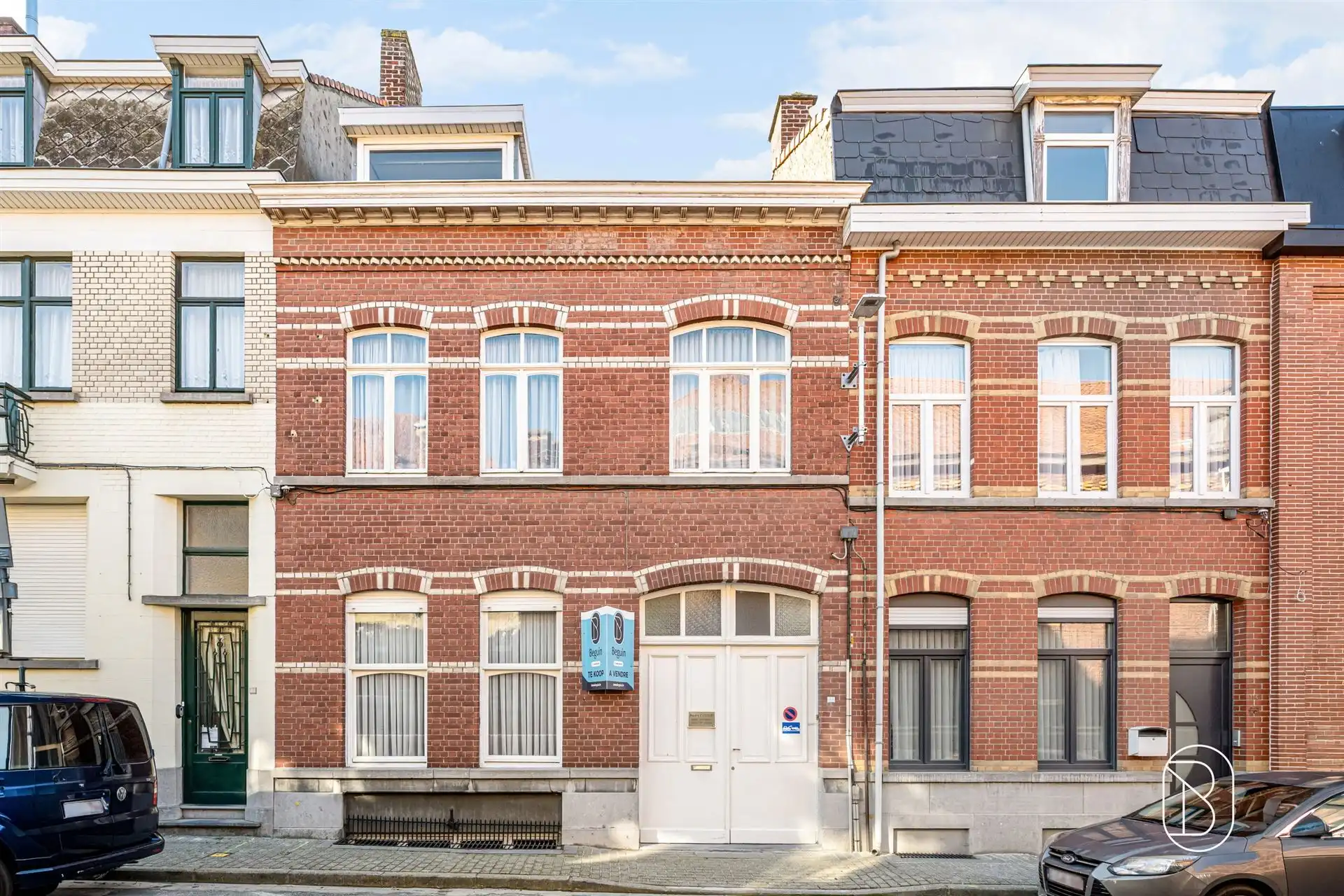 Ruime herenwoning met tuin en atelier! foto {{pictureIndex}}