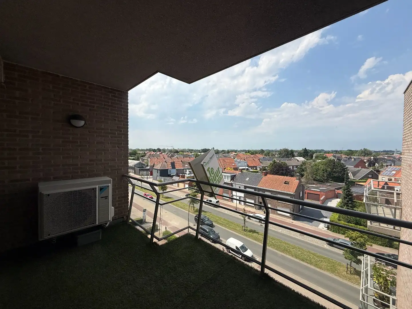Instapklaar appartement met 2 slaapkamers en 2 terrassen te Roeselare  foto 7