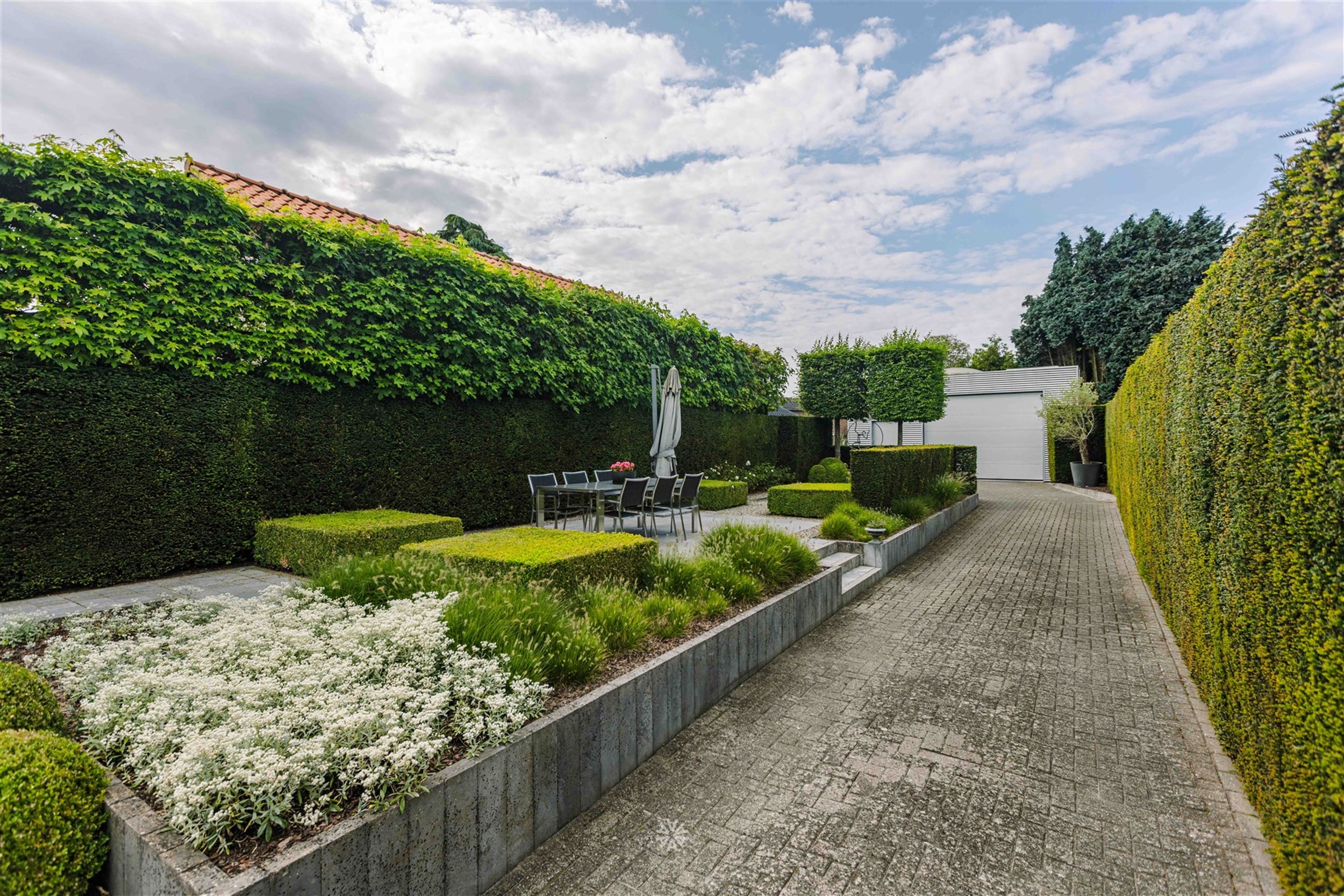 Veelzijdige bel-etage met grote garage en in het centrum van Sint-Maria-Oudenhove foto 26