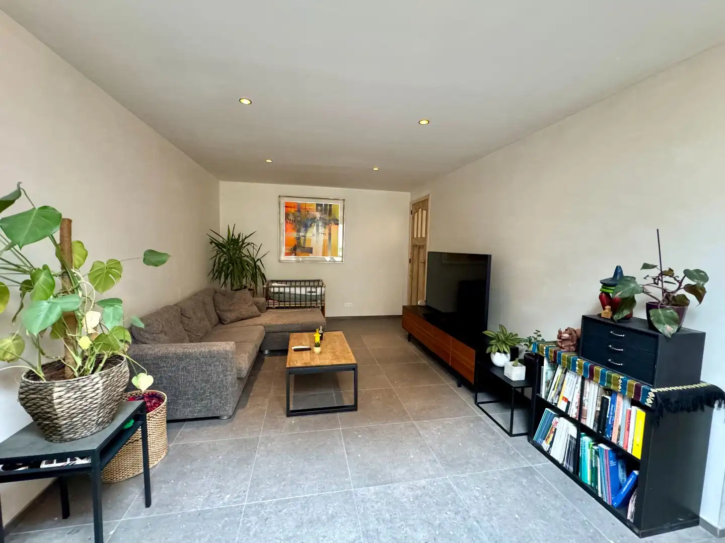 GERENOVEERDE WONING MET 4 SLPKS, 2 BADKAMERS, TUIN EN HUURGARAGE foto 10