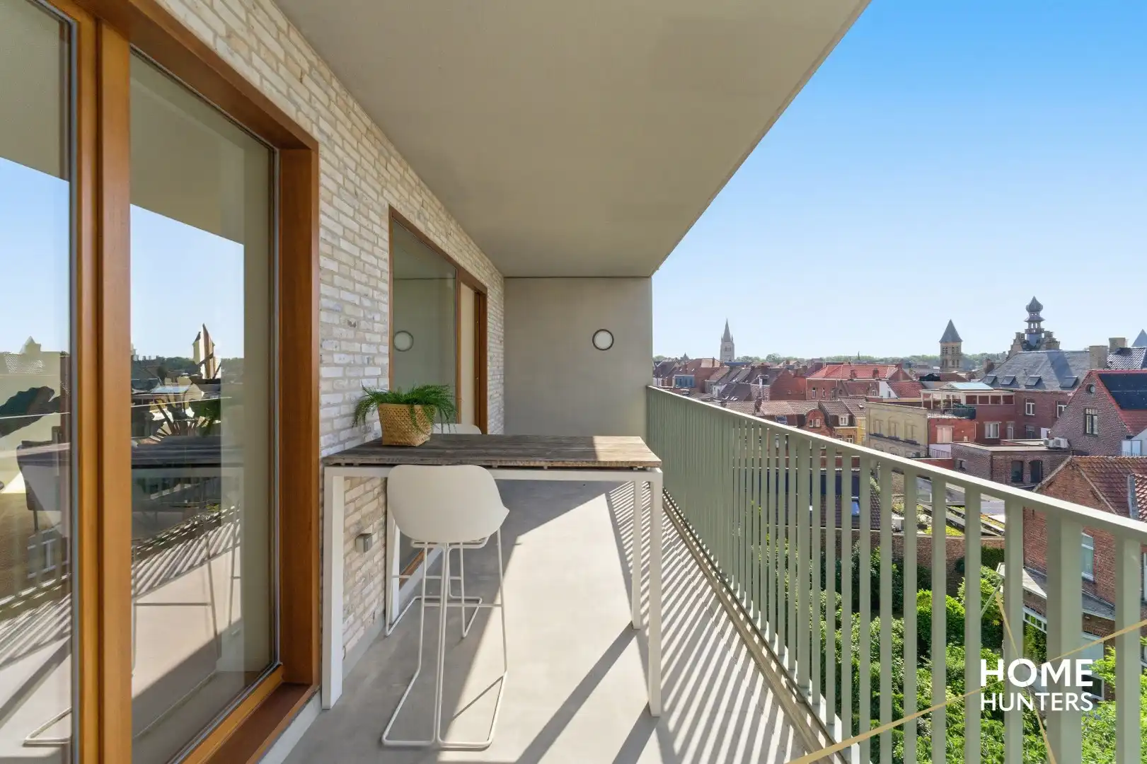 Luxueus appartement met zonnig terras in het hart van het historische stadscentrum van Ieper foto 13