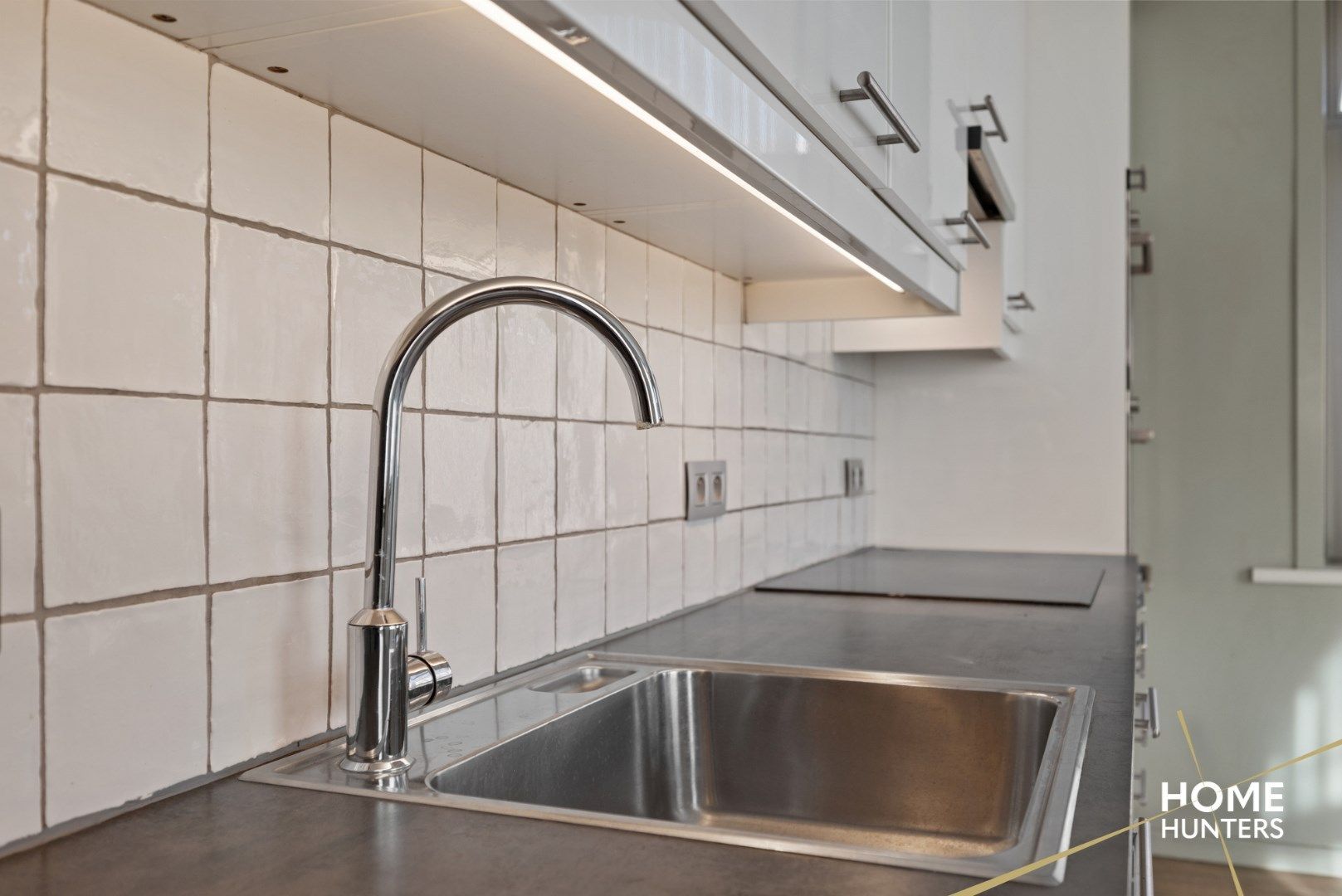 Gezellig duplexappartement met 3 slaapkamers en een zonnig terras te Ieper foto 5