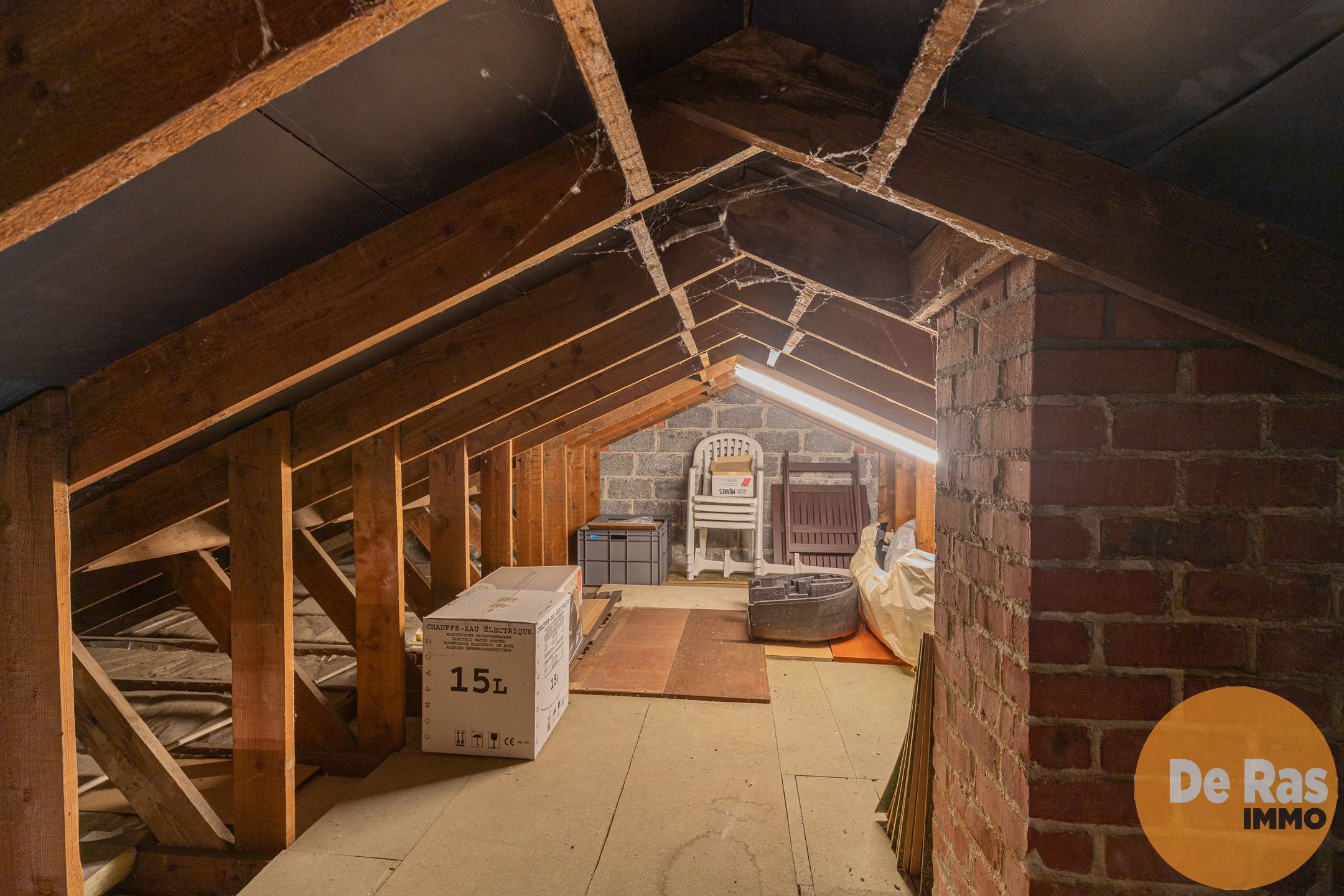 HERZELE - Verzorgde gezinswoning met 3 slpk, tuin en garage foto 24