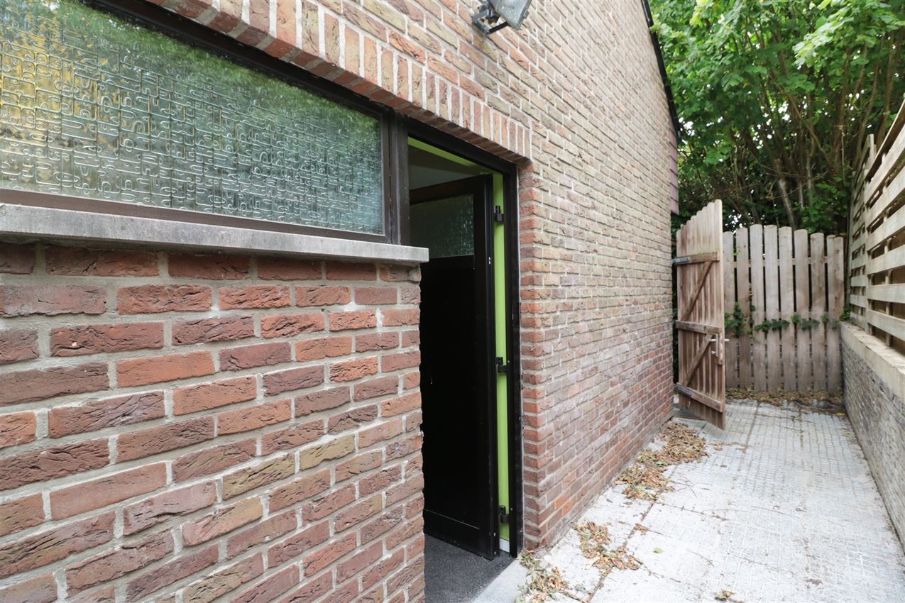 label c, architecturaal plaatje, 6 slpk. mogelijk foto 50