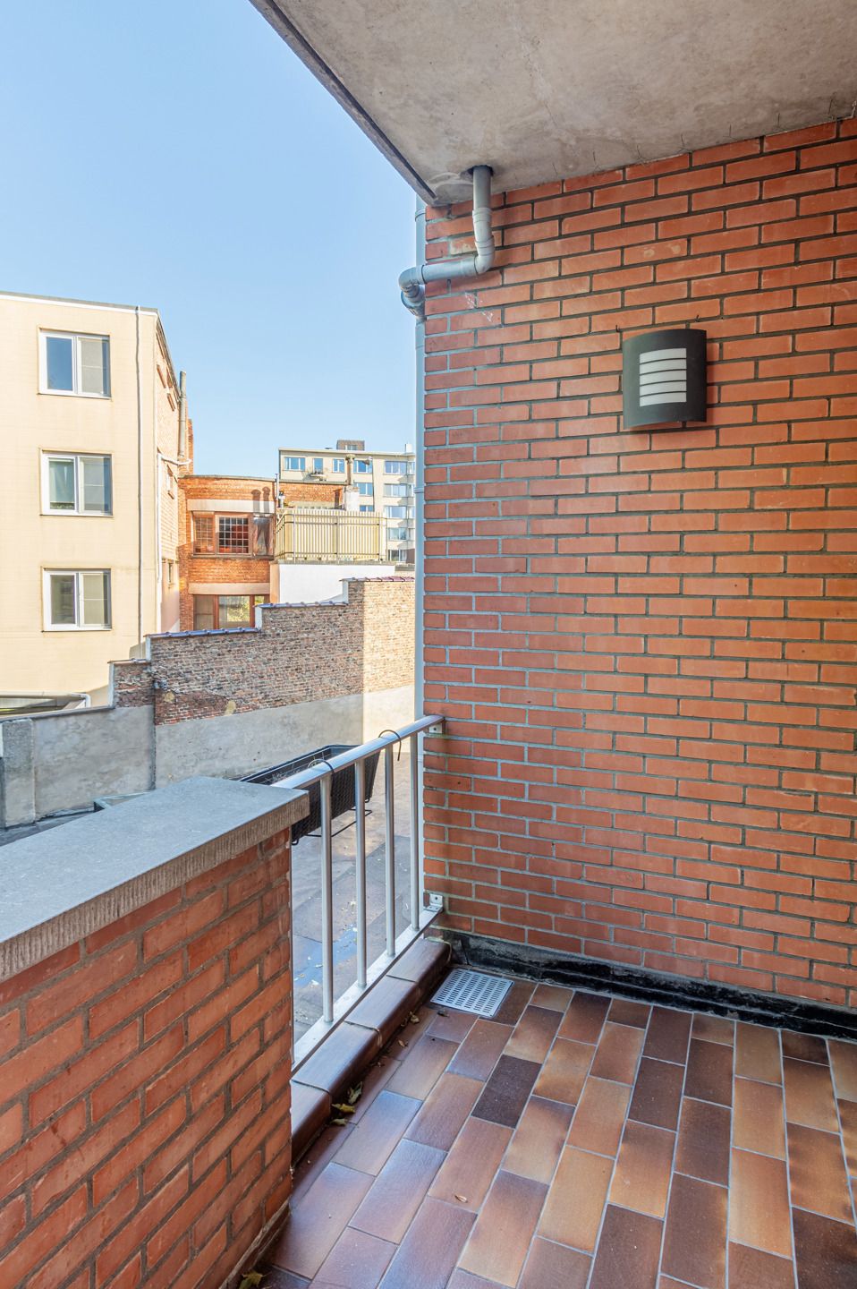 Ruim en lichtrijk 2slpk app in hartje Mechelen foto 5