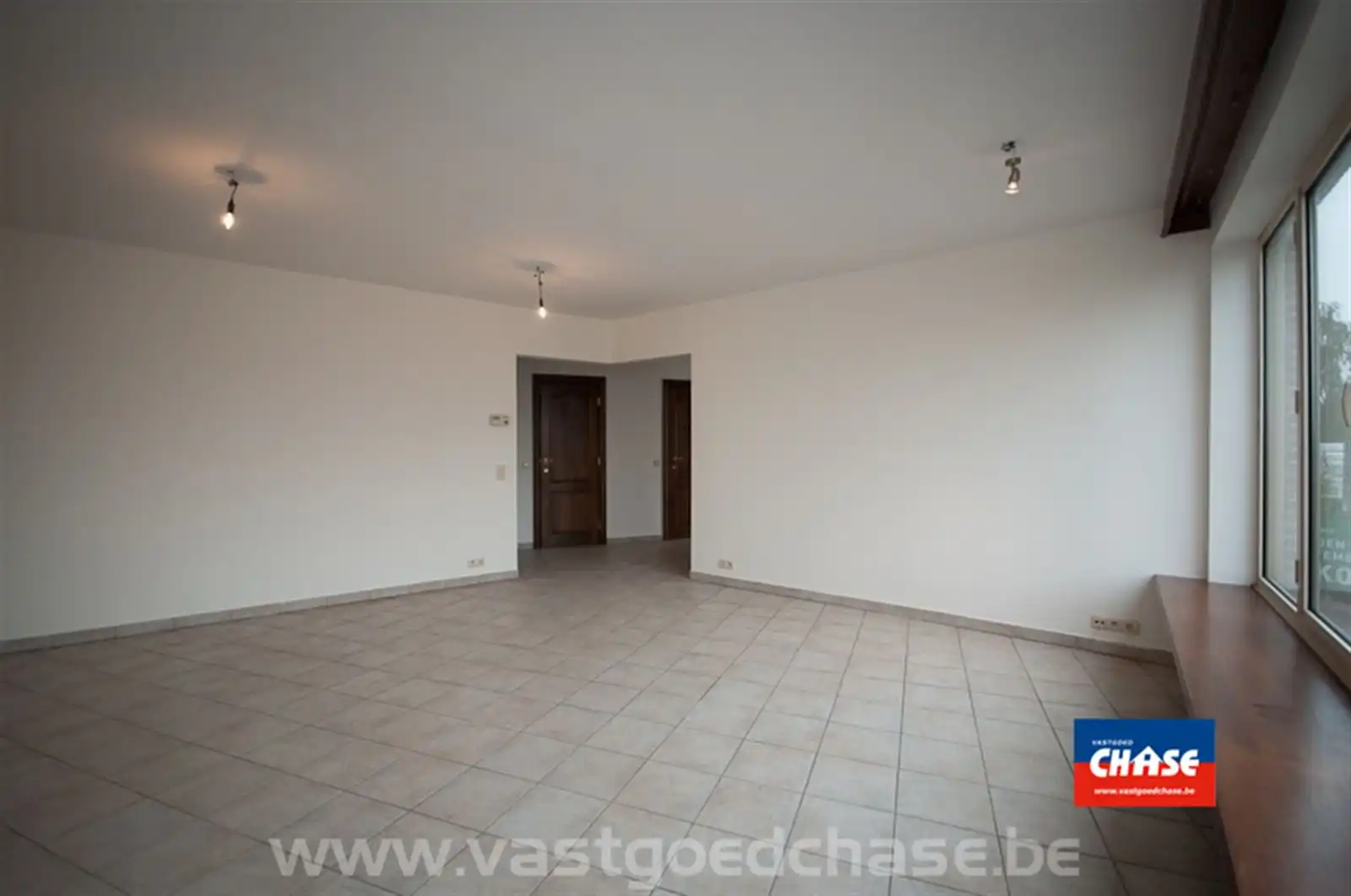 Appartement met 1 slaapkamer, terras en garage foto 13