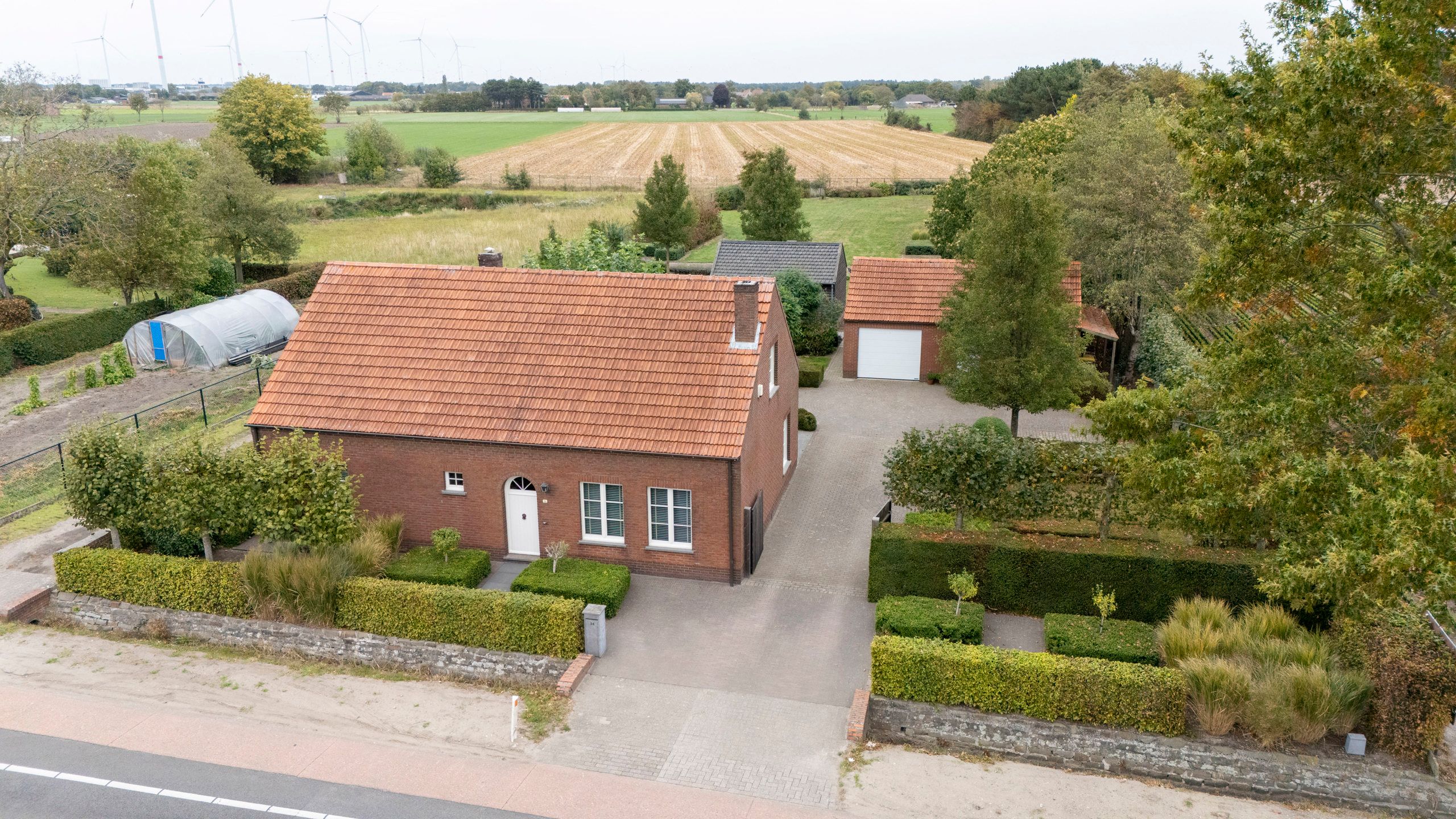 Landelijke woning met 3 slpk. en vrij uitzicht op een perceel van ca. 3.400 m² foto 35