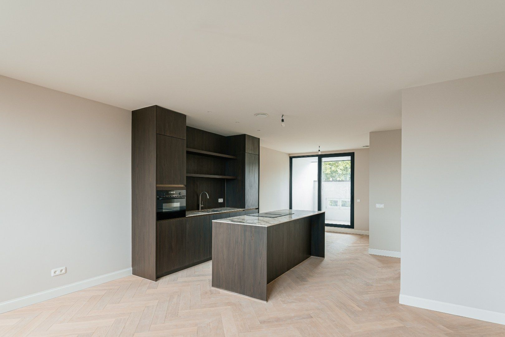Meerdere luxe appartementen te koop op de Frankrijklei foto {{pictureIndex}}
