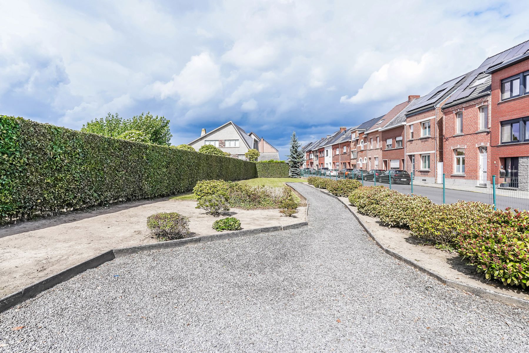 Gunstig gelegen, op te frissen HOB-woning te Kapelle-Op-Den-Bos foto 24