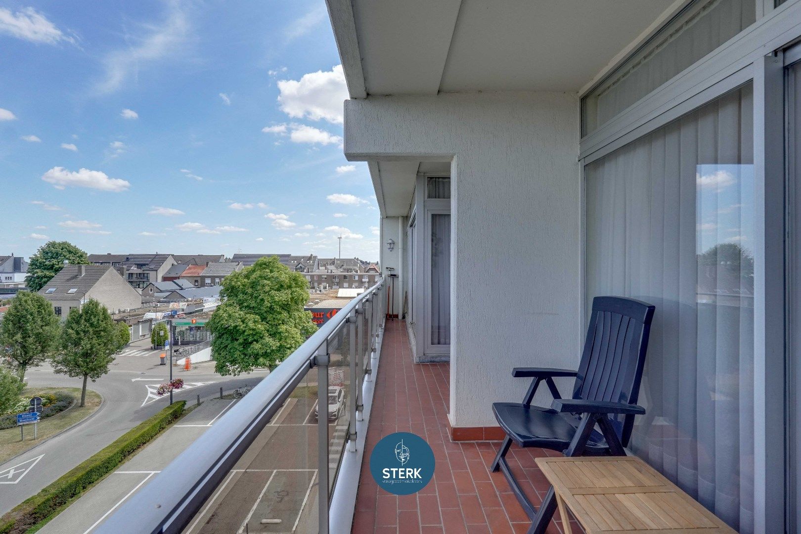 IDEAAL APPARTEMENT ALS INVESTERING OP EEN TOPLOCATIE IN CENTRUM LANAKEN ! foto 3