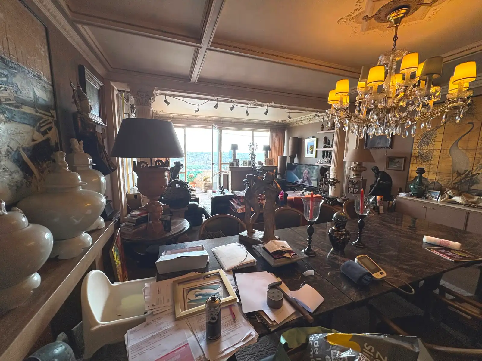 WSB-immo: Ruim, te renoveren appartement met 3 slaapkamers! foto 4