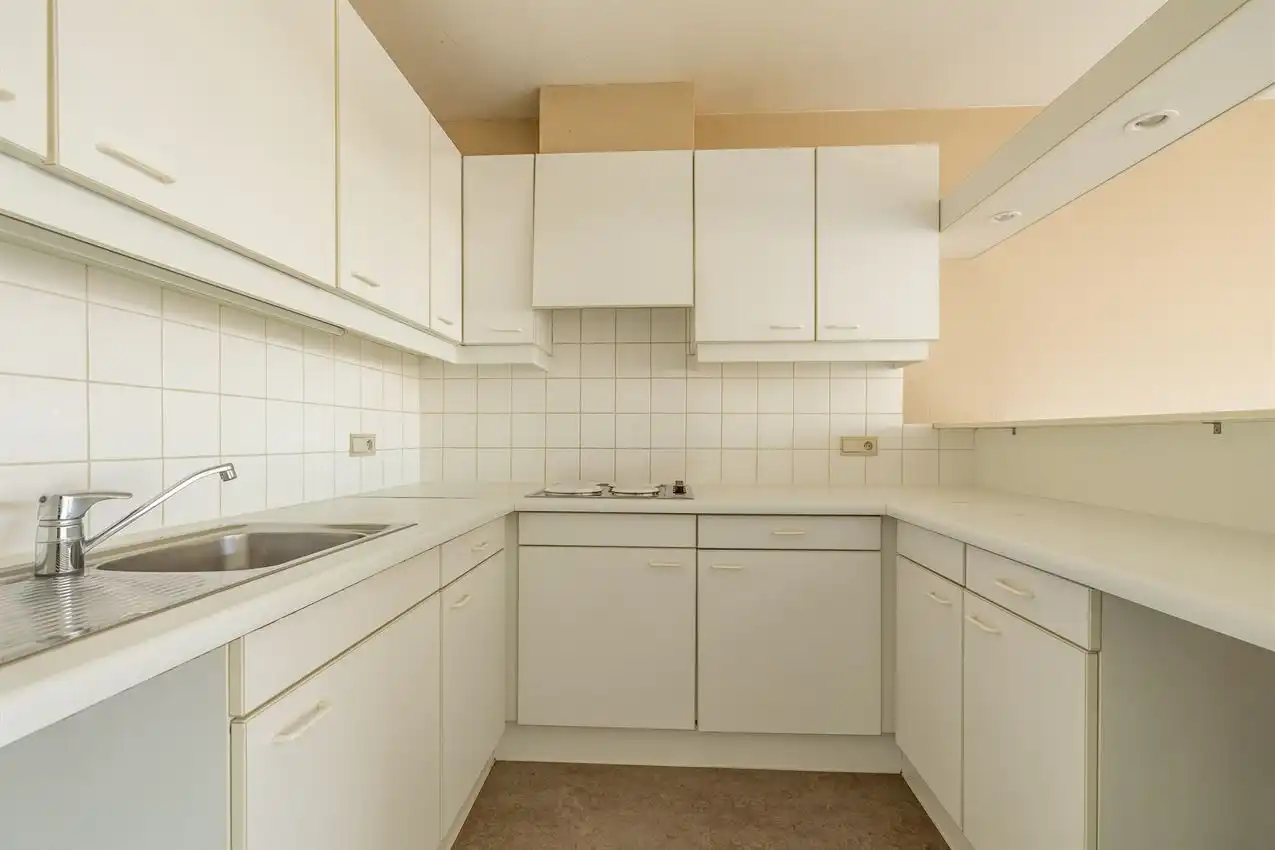 Appartement met twee slaapkamer en terras nabij centrum foto 8