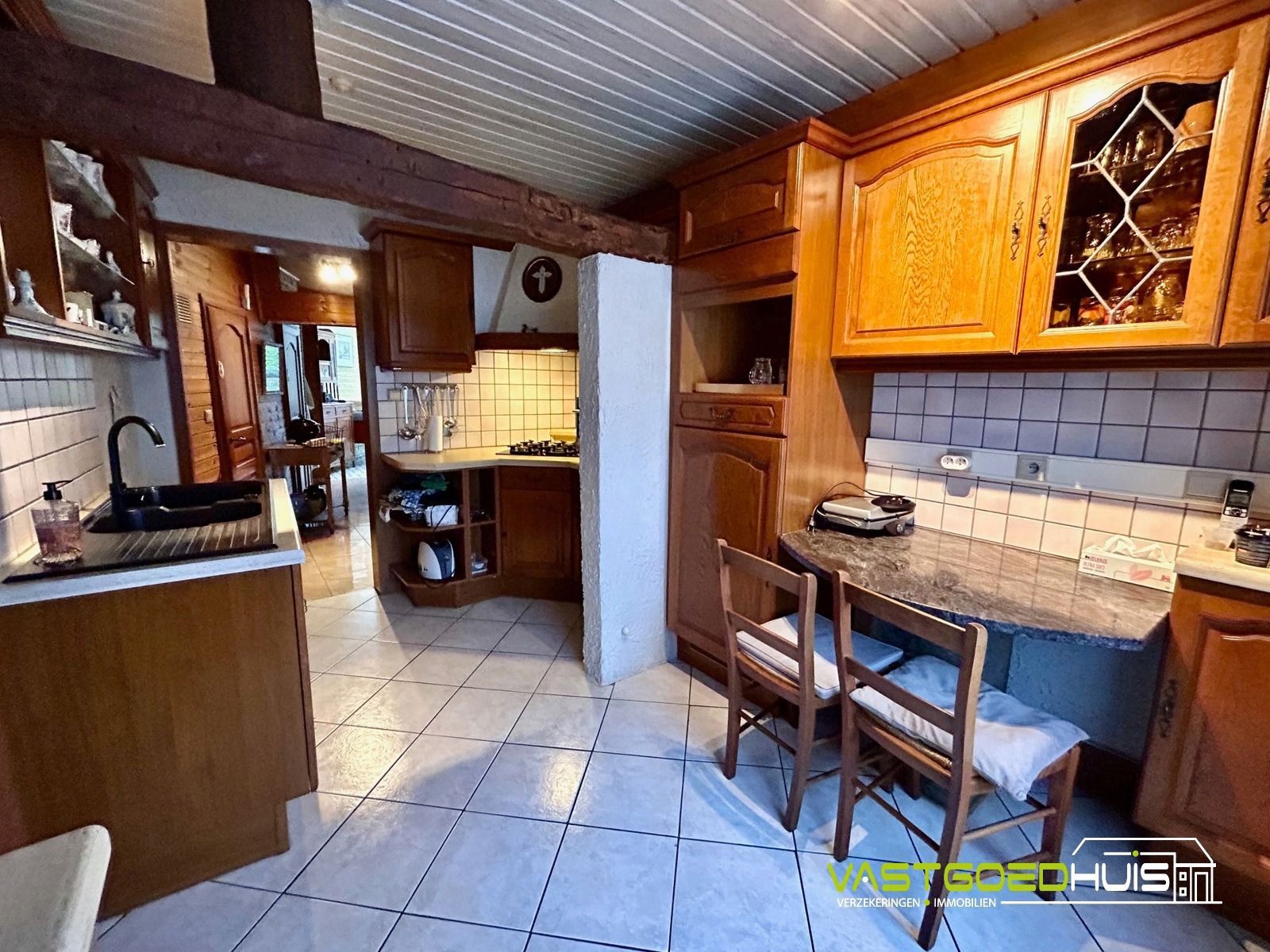 Karaktervolle, halfopen bebouwing met tuin foto 8