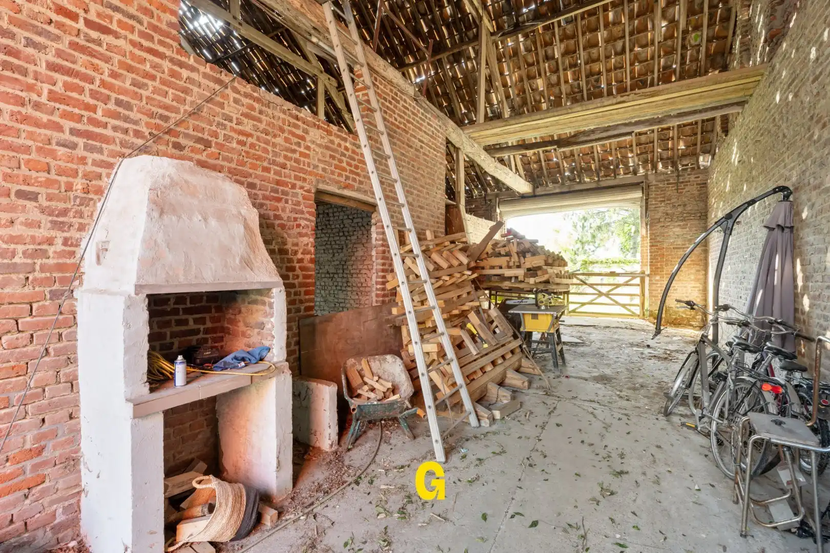 Deels gerenoveerde verder af te werken woning met binnenkoer en stallingen op 12a 05ca in Kleine Spouwen foto 23