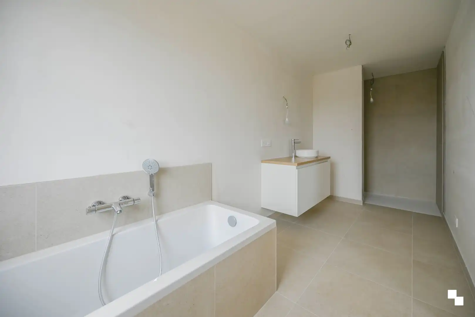 Ruime nieuwbouwwoning met landelijk verzicht in Marialoop foto 17