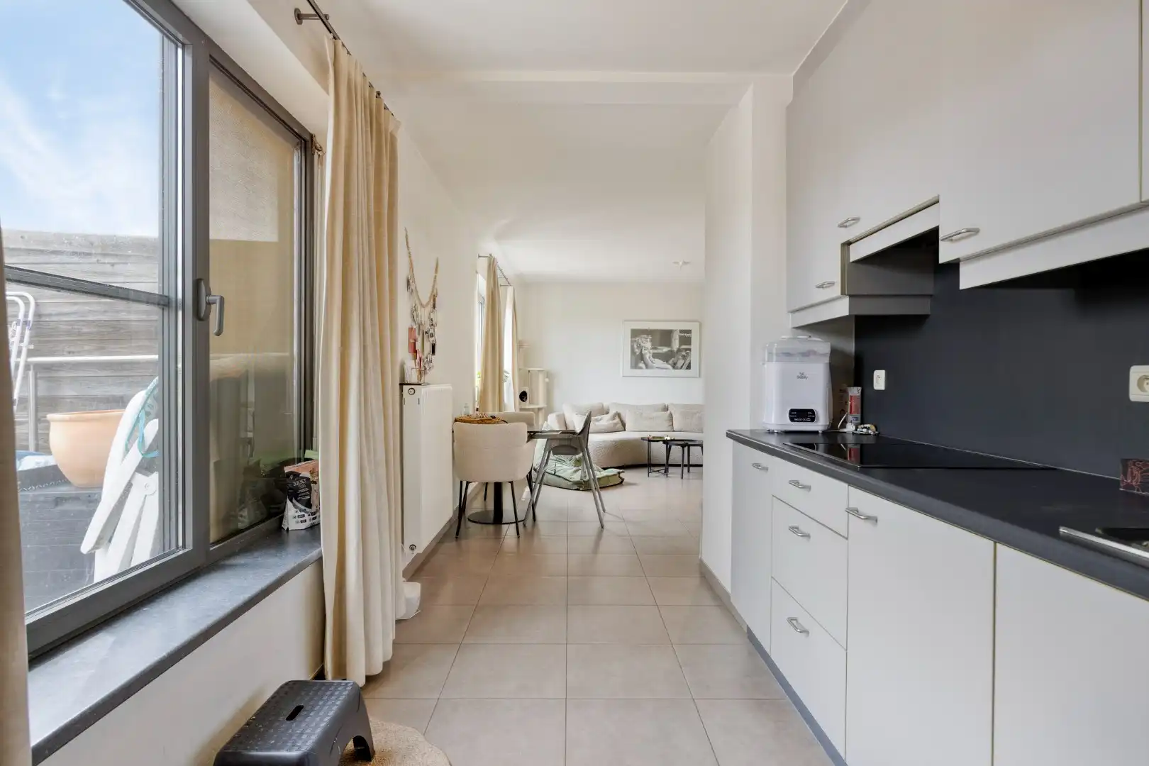 Unieke opbrengsteigendom met commercieel gedeelte en 2 ruime appartementen !  foto 30