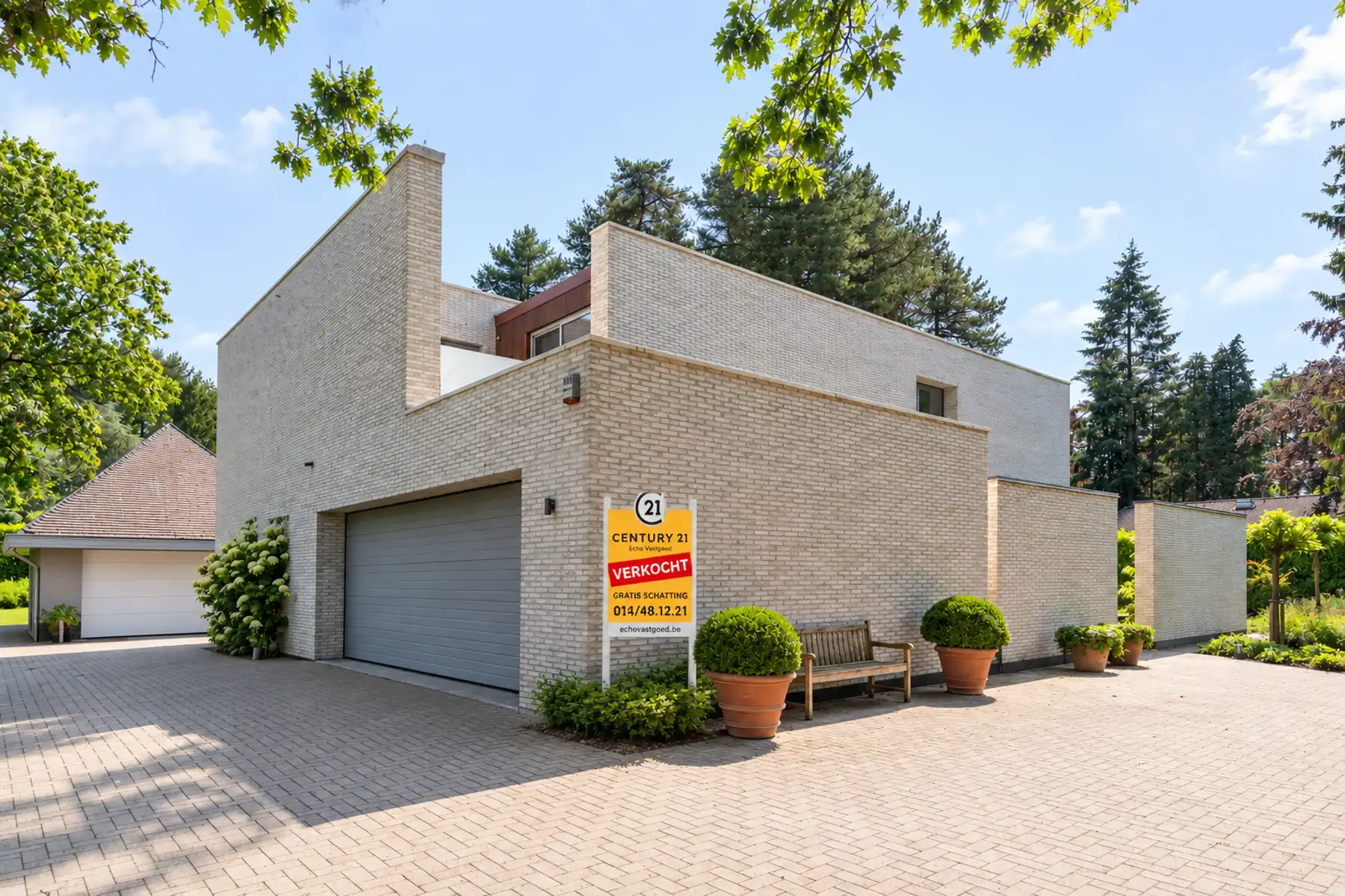 Ook succesvol verkopen? Bel ons voor een gratis schatting! foto {{pictureIndex}}