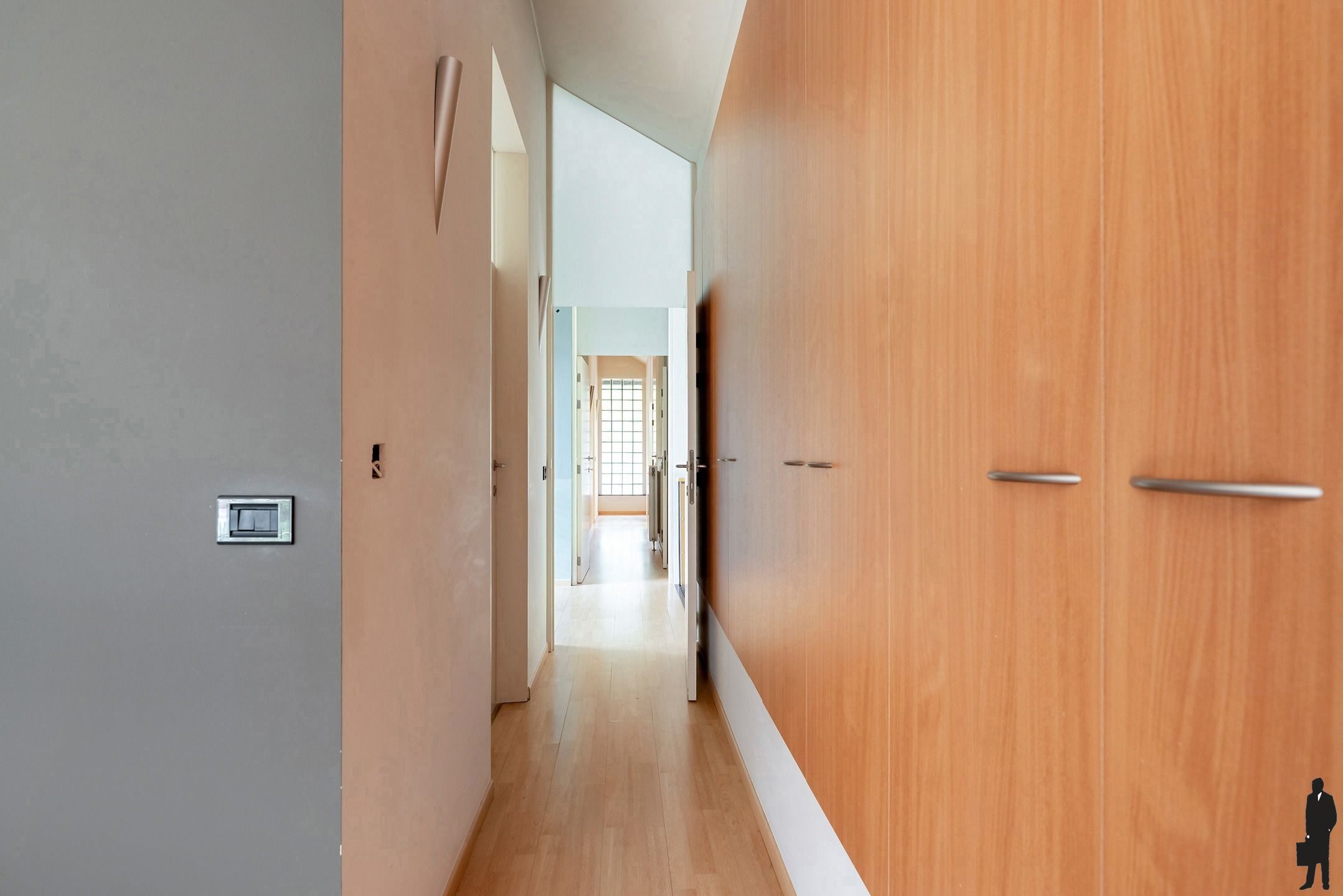 Moderne woning op perceel van ca. 3.500m² foto 16