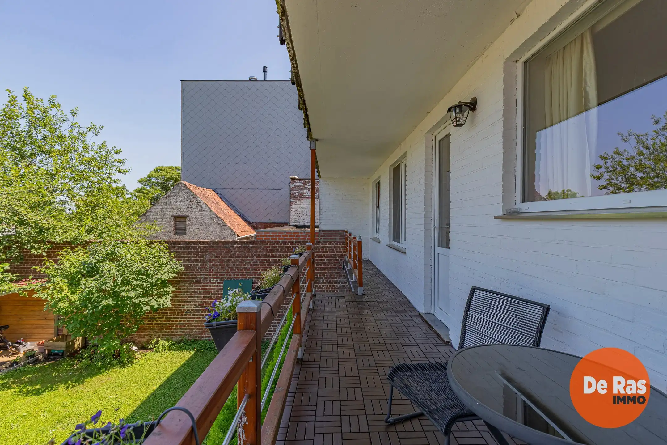HERZELE - Lichtrijk duplex-appartement met tuin foto 17