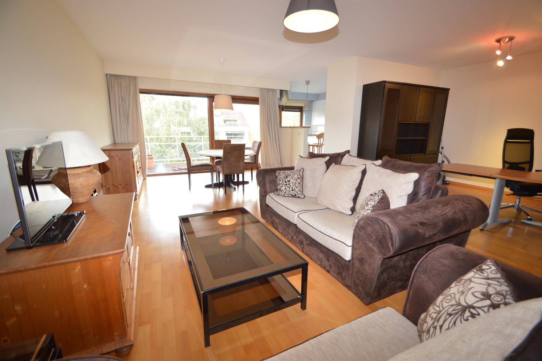 Prachtig gemeubeld appartement op zeer rustig gelegen locatie op Linkeroever.  foto 5