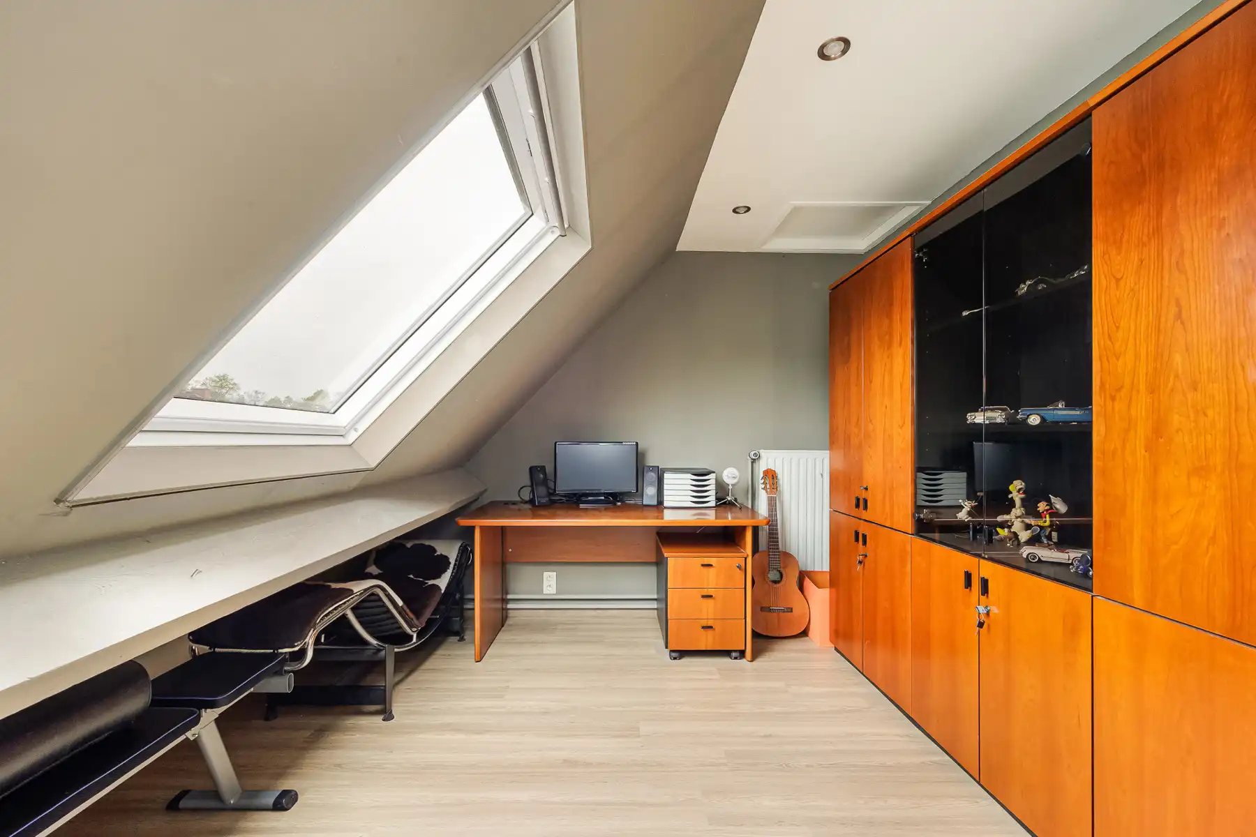 Handelshuis met 7 slaapkamers in het centrum van Stabroek! foto 23