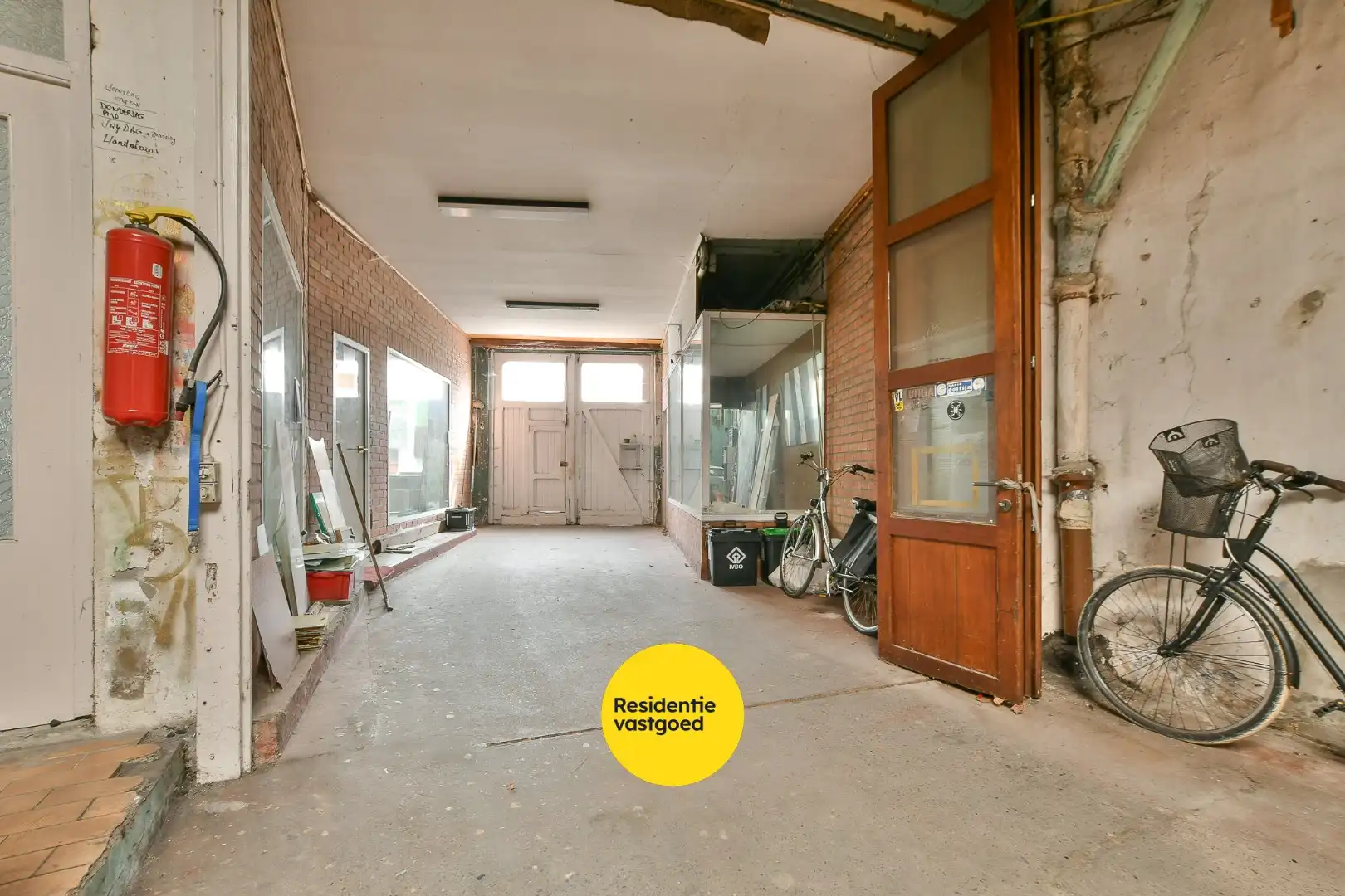 Uniek handelshuis met renovatiepotentieel in het hart van Blankenberge foto 4