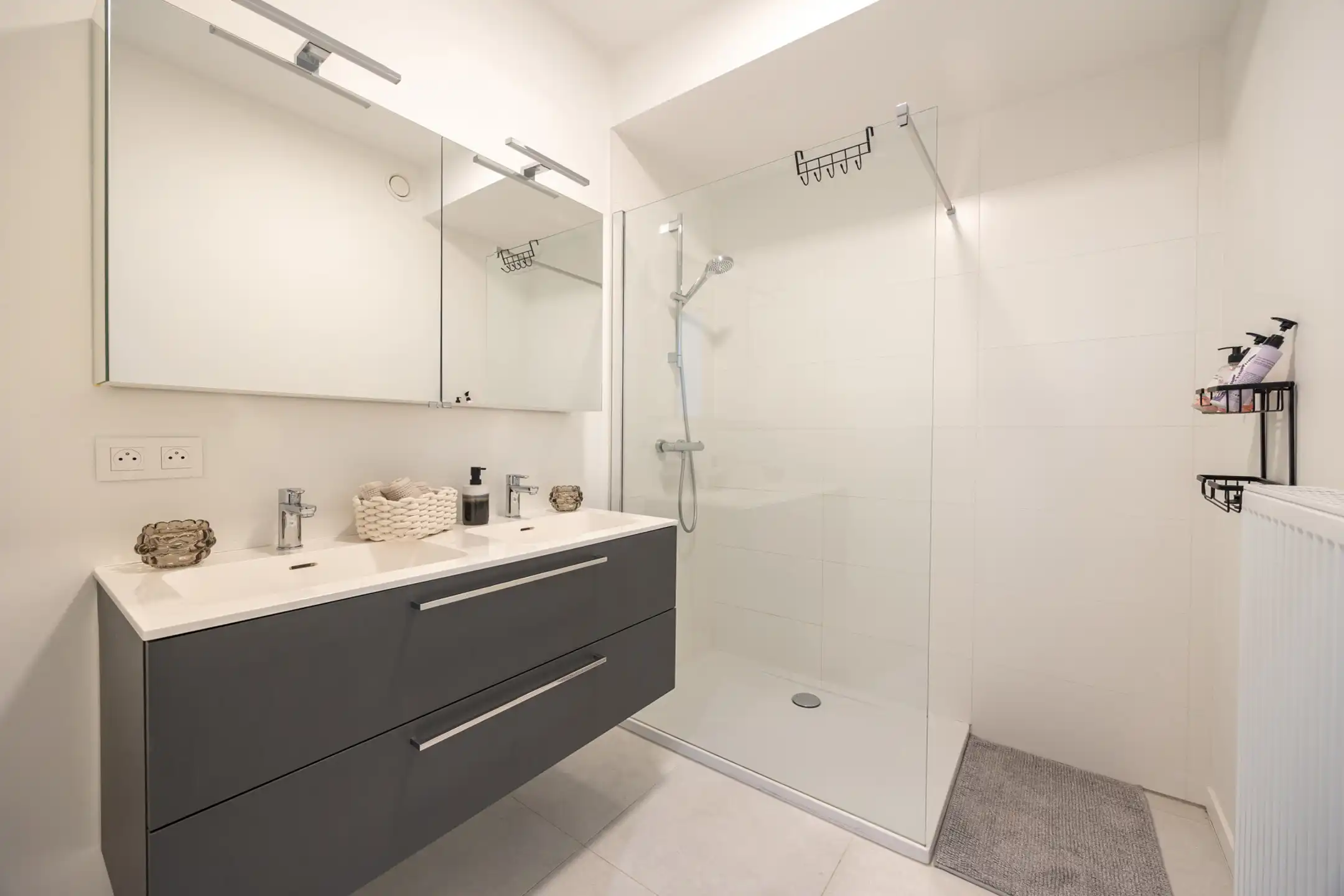 ANTWERPEN - gemeubeld appartement met weids zicht foto 11