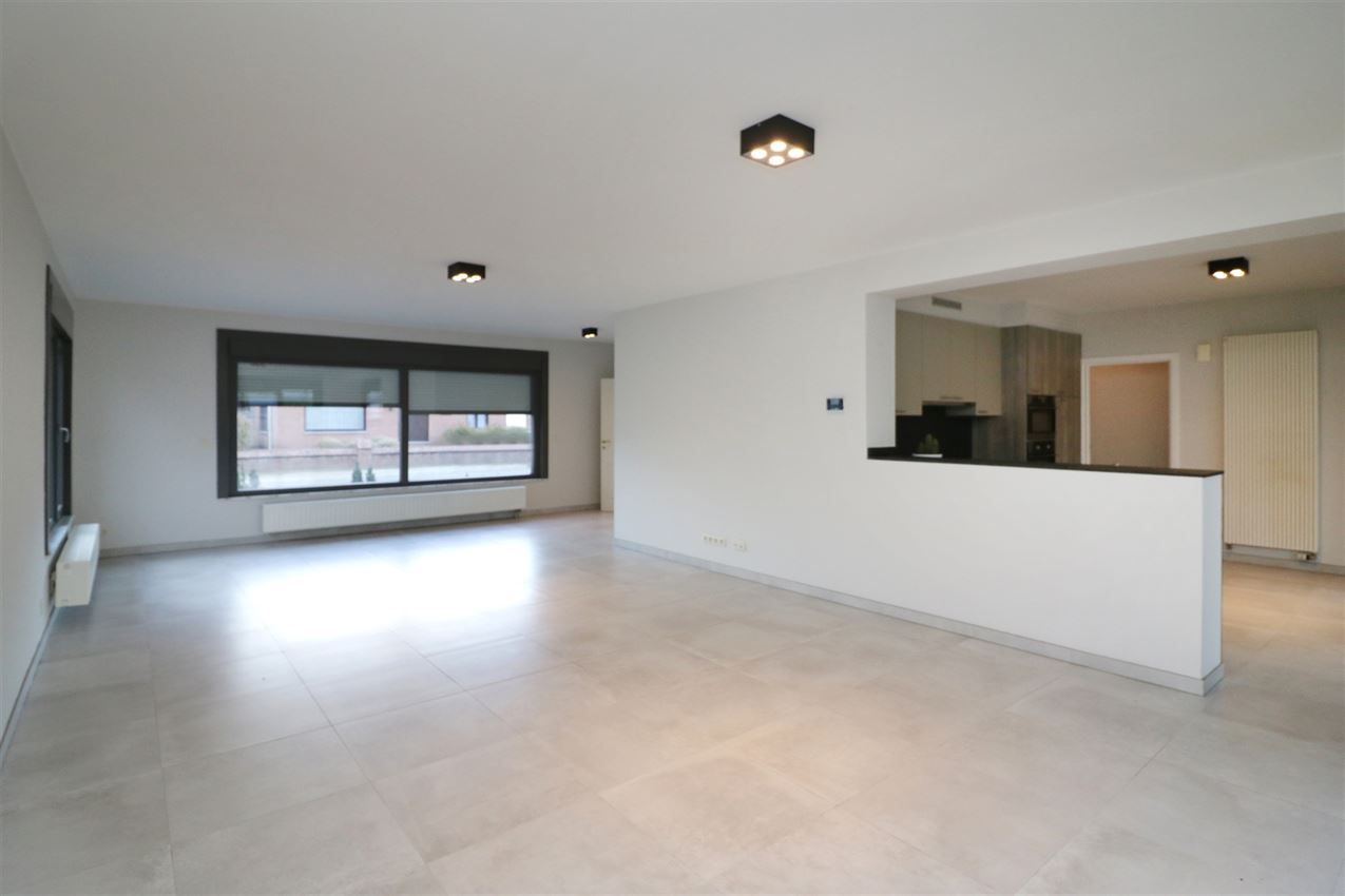 Gerenoveerd, rustig gelegen, 3 slpk foto 7