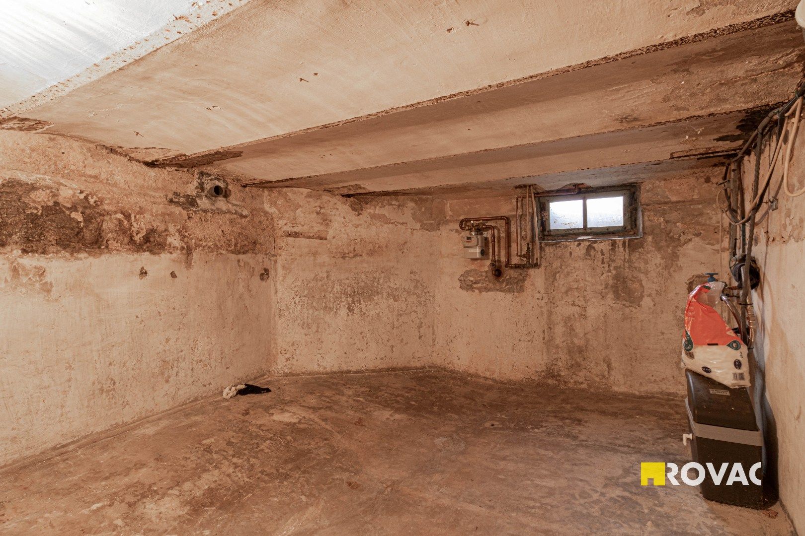 Te renoveren hoekwoning met potentieel foto 17