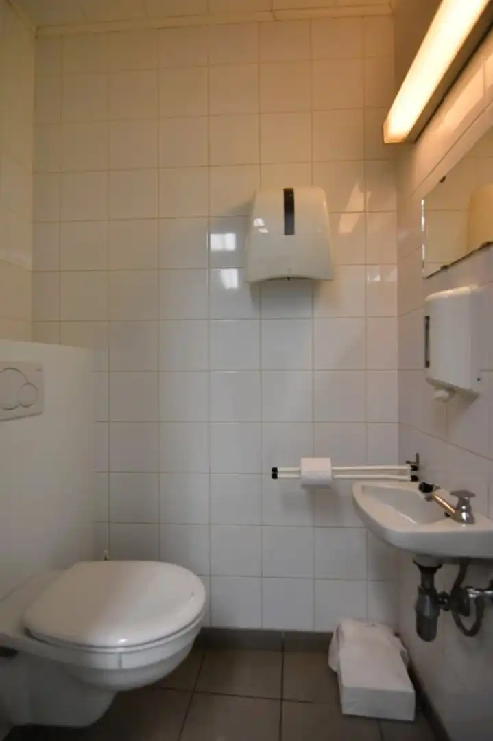 Handelsgelijkvloers (90m²) op topligging in Rumbeke foto 13