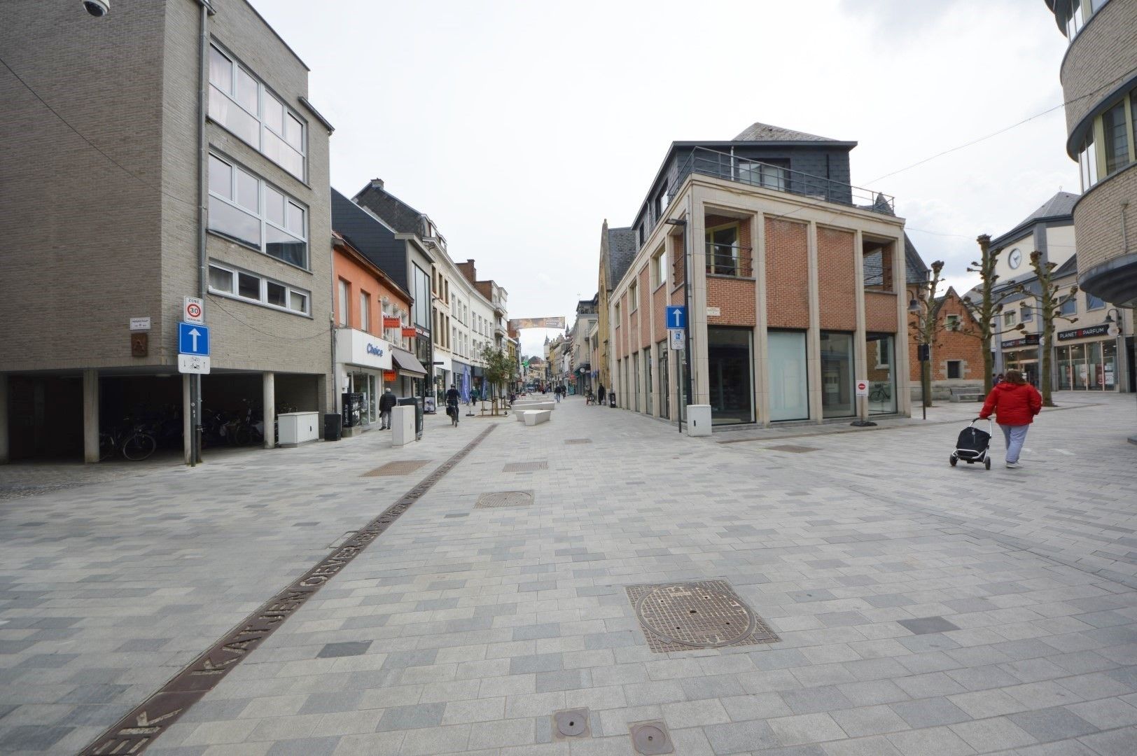 NIEUWBOUW COMMERCIEEL GELIJKVLOERS 955 M2 foto 8