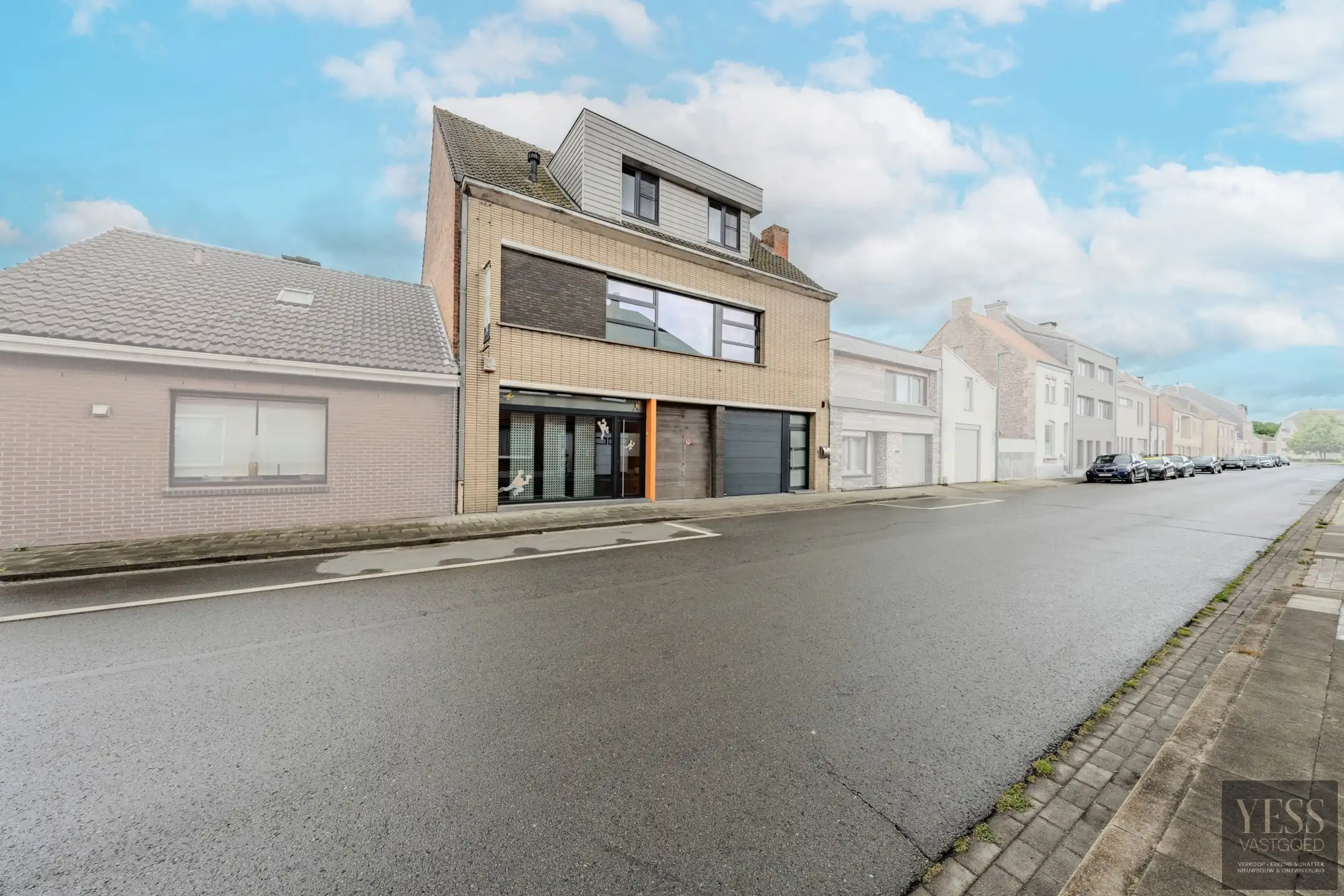 Uniek pand 236m2 bewoonbaar + atelier/winkel/opslag 475m2! foto 2