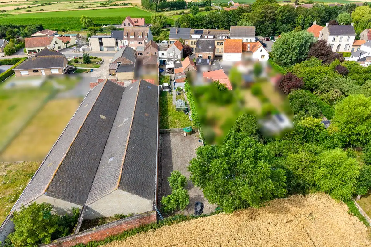 Charmante woning met ruime garage in Klemskerke foto 4