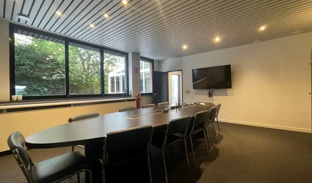 Gelijkvloers kantoor te huur nabij Singel in Antwerpen foto 13